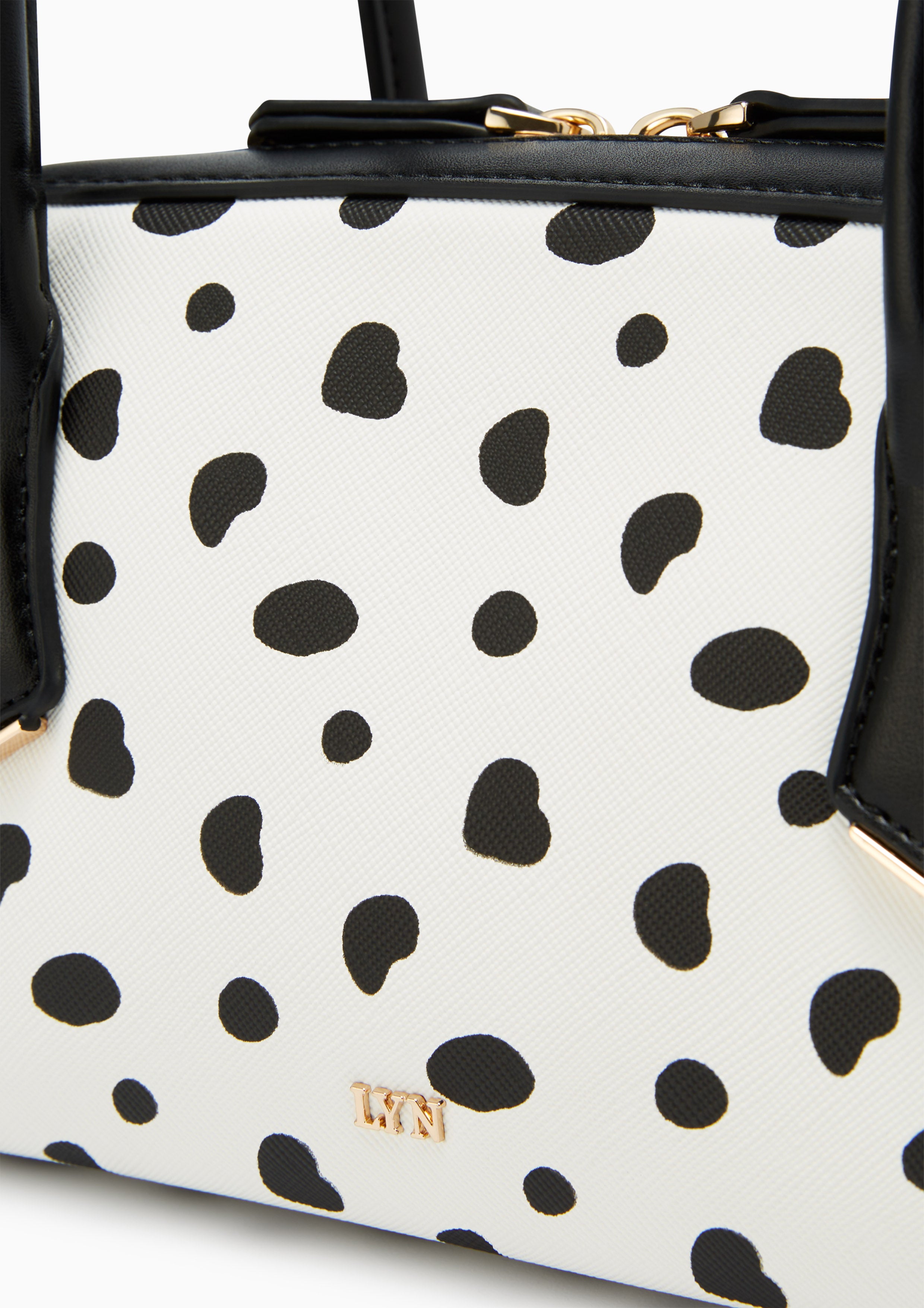 กระเป๋าสะพายไหล่ Yoko (มีขายเฉพาะที่ออนไลน์)