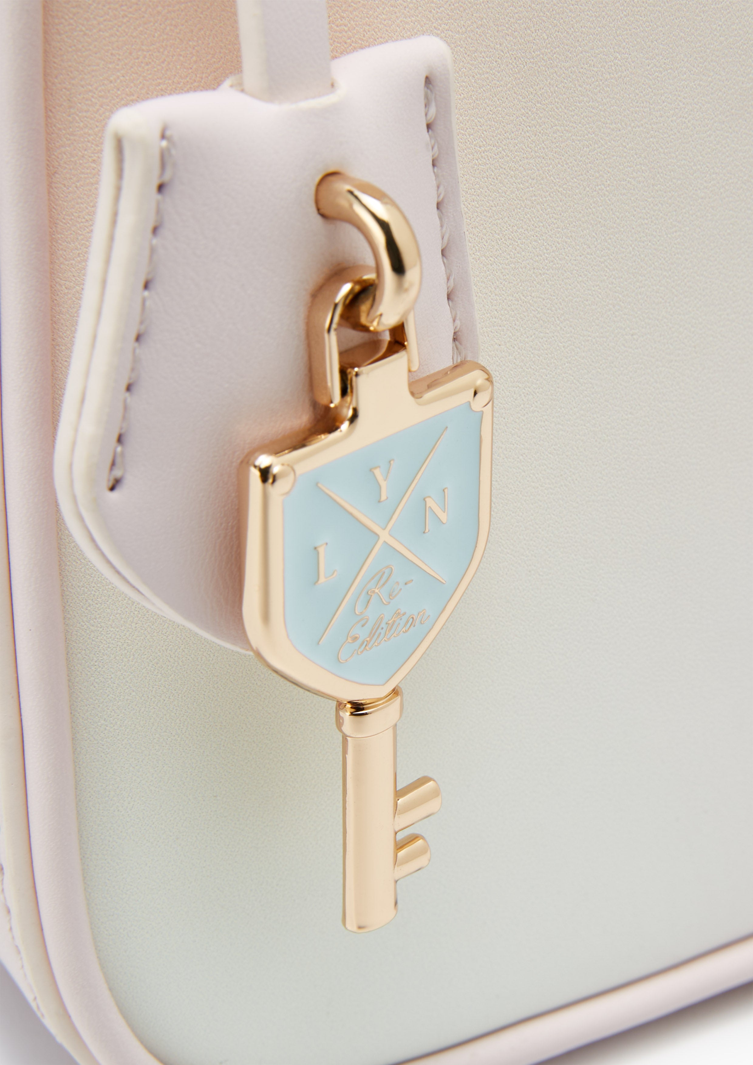 Re-Edit Ray Atella Shoulder Bag Multi Color