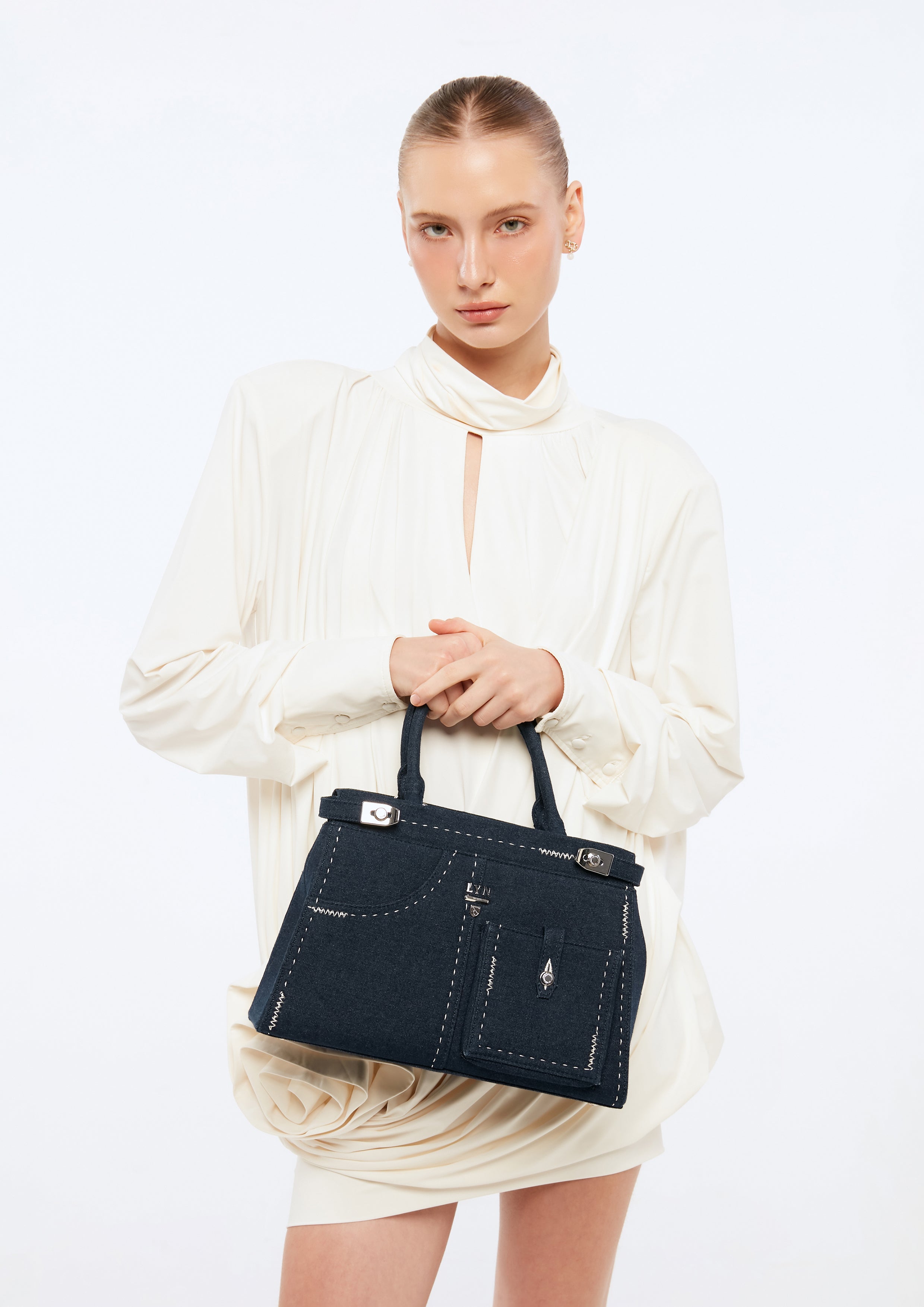 Re-Edit Stitched L Handbag Blue