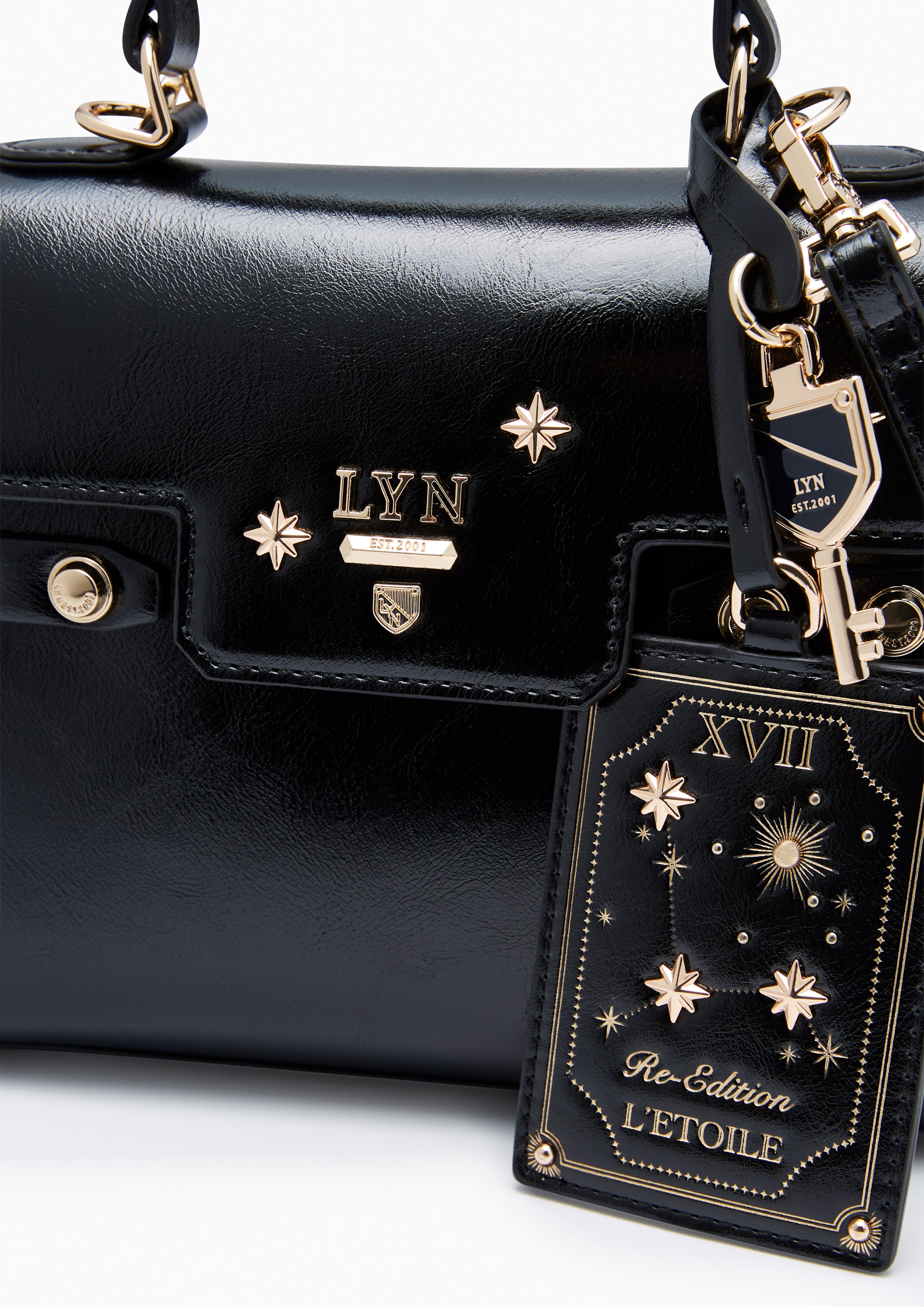 กระเป๋าถือ Astor Fineness S