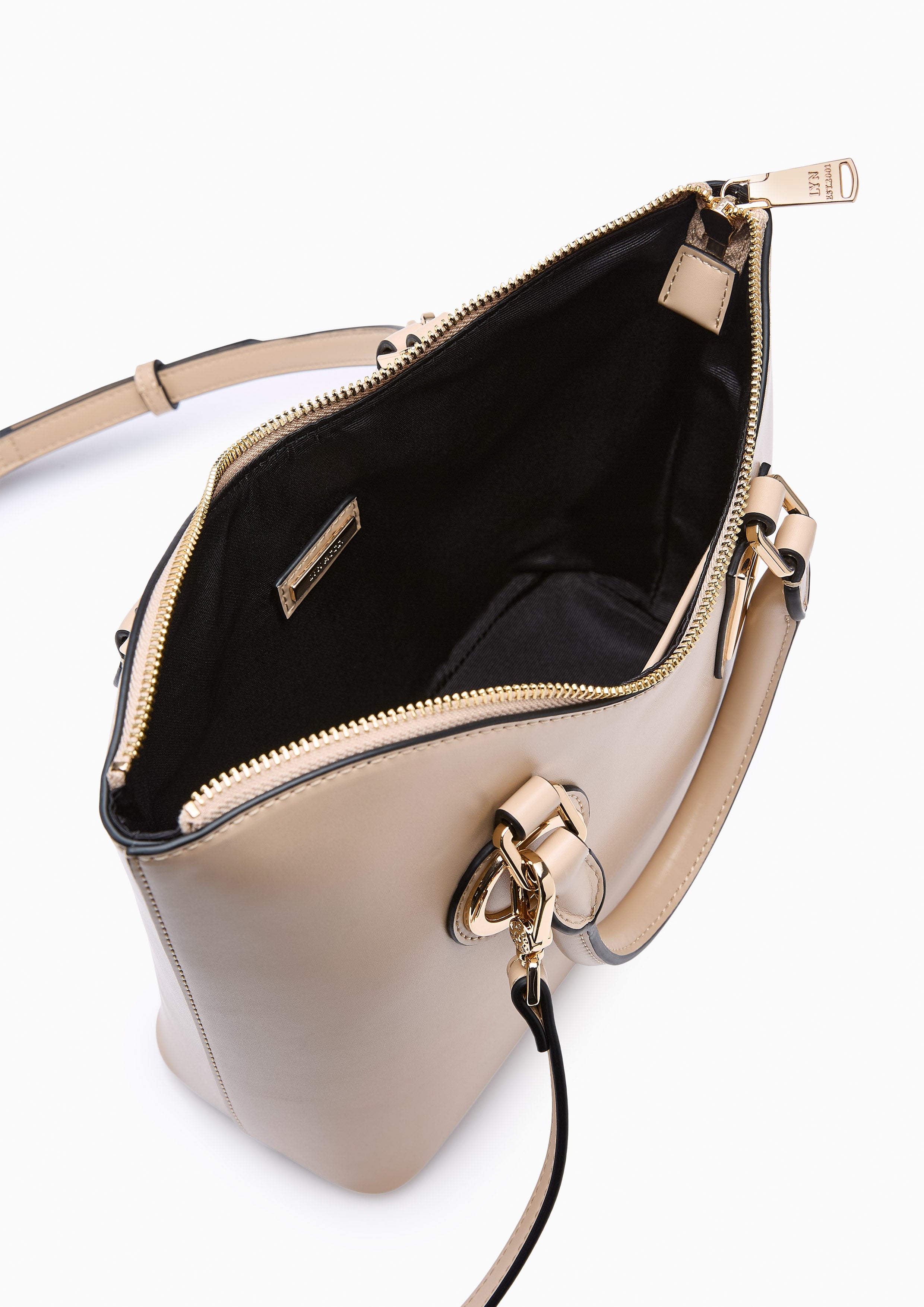 กระเป๋าถือ Devyn