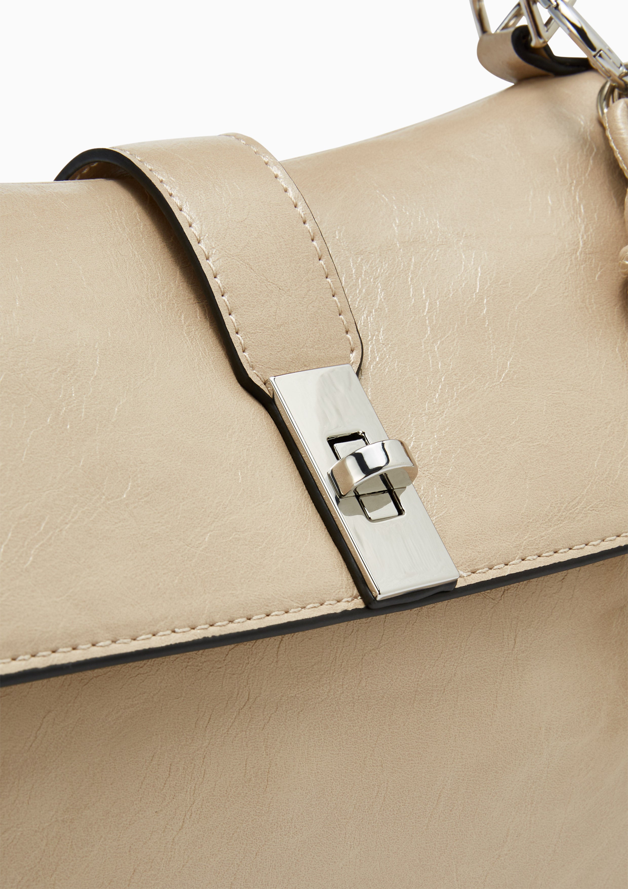 กระเป๋าสะพายข้าง Cora L