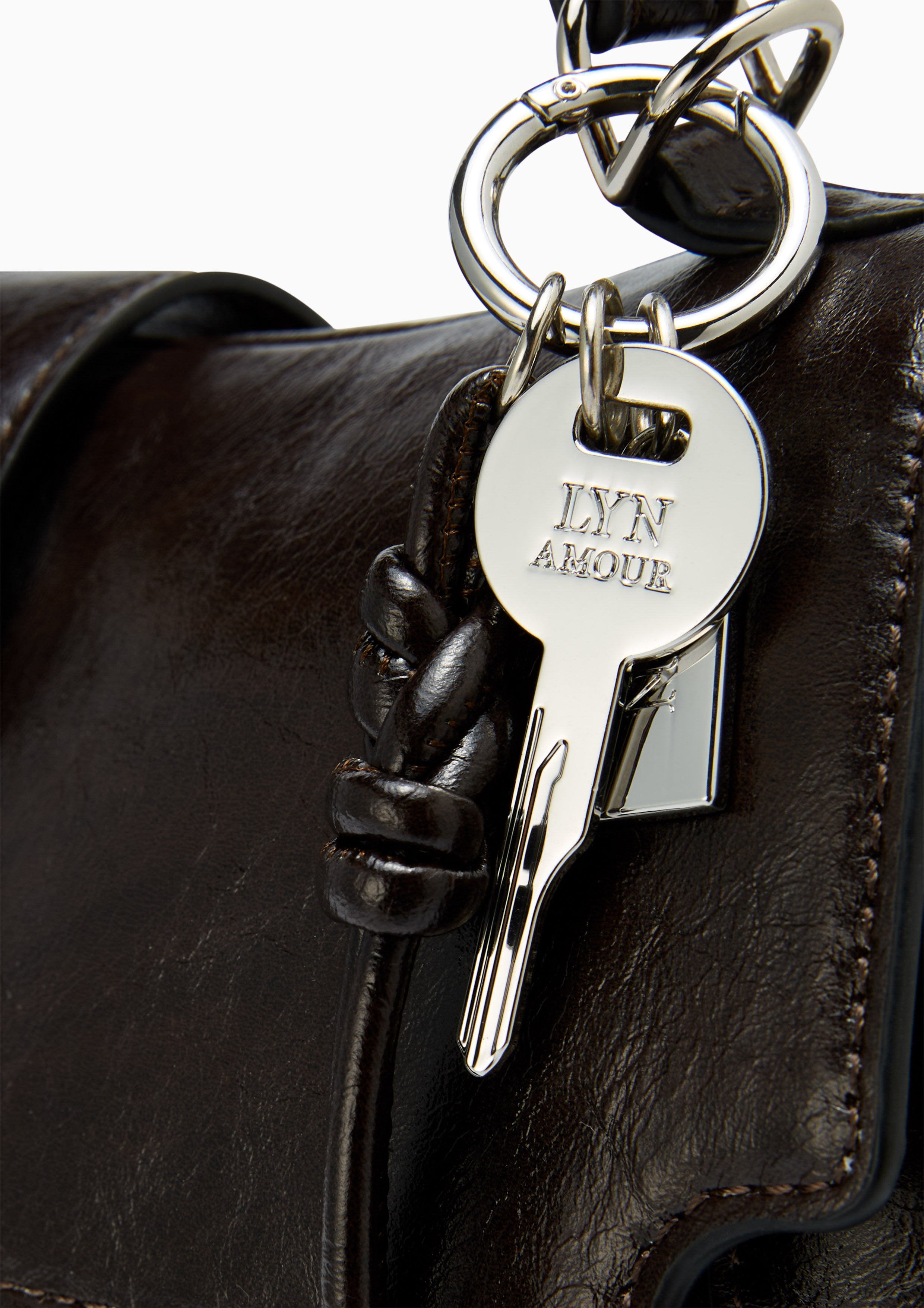 กระเป๋าสะพายข้าง Cora L