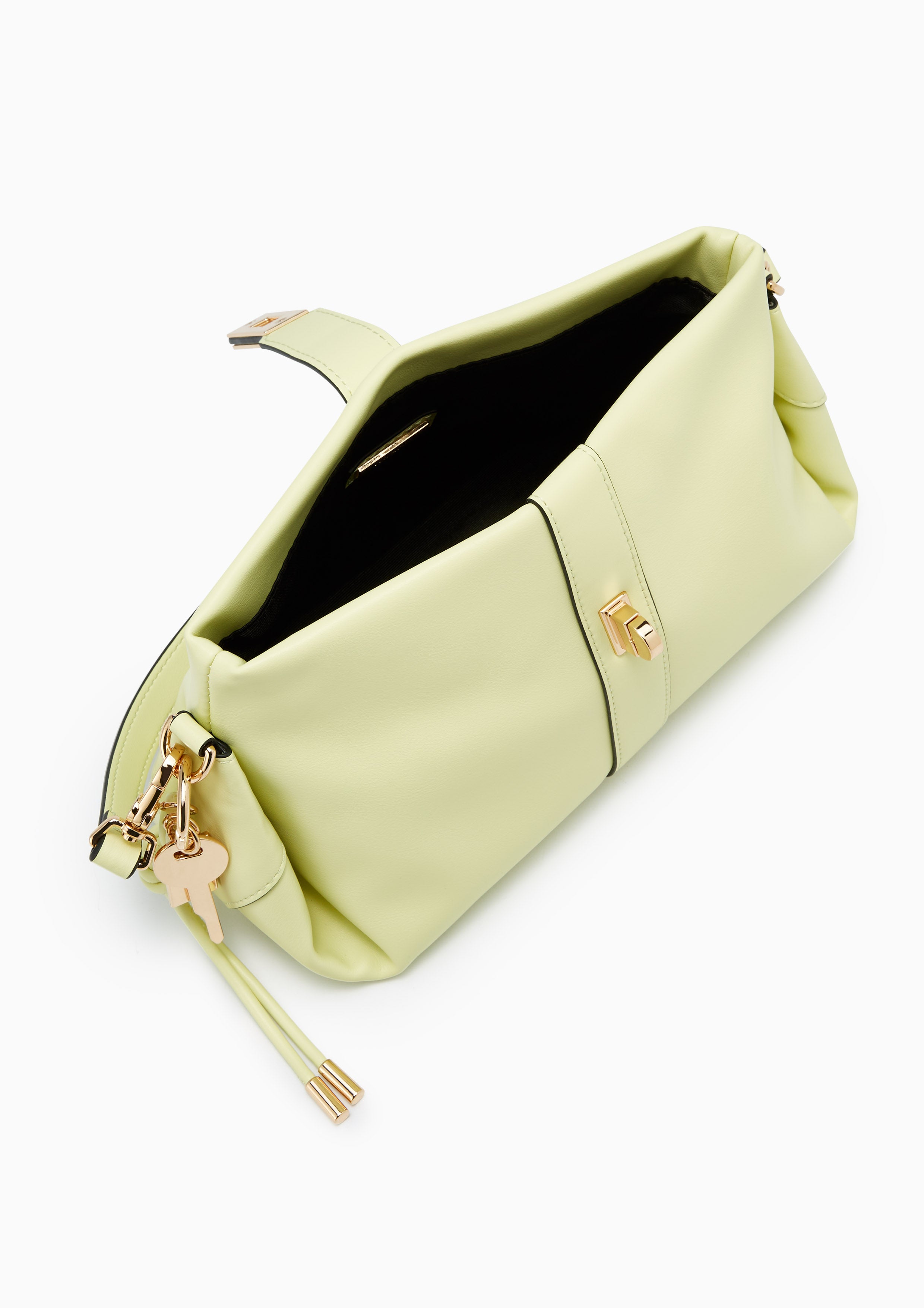 กระเป๋าสะพายไหล่ Cora Soft M