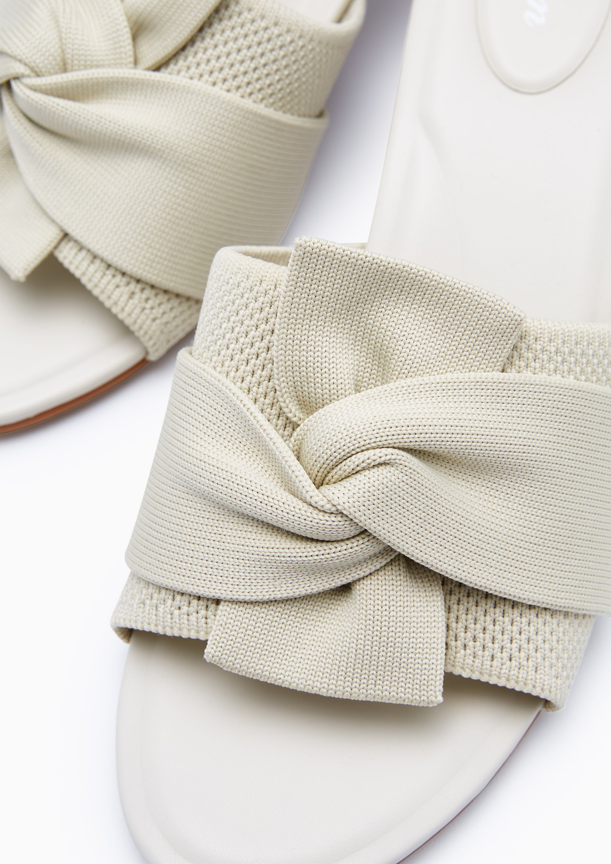 รองเท้าส้นสูง Joy Mid