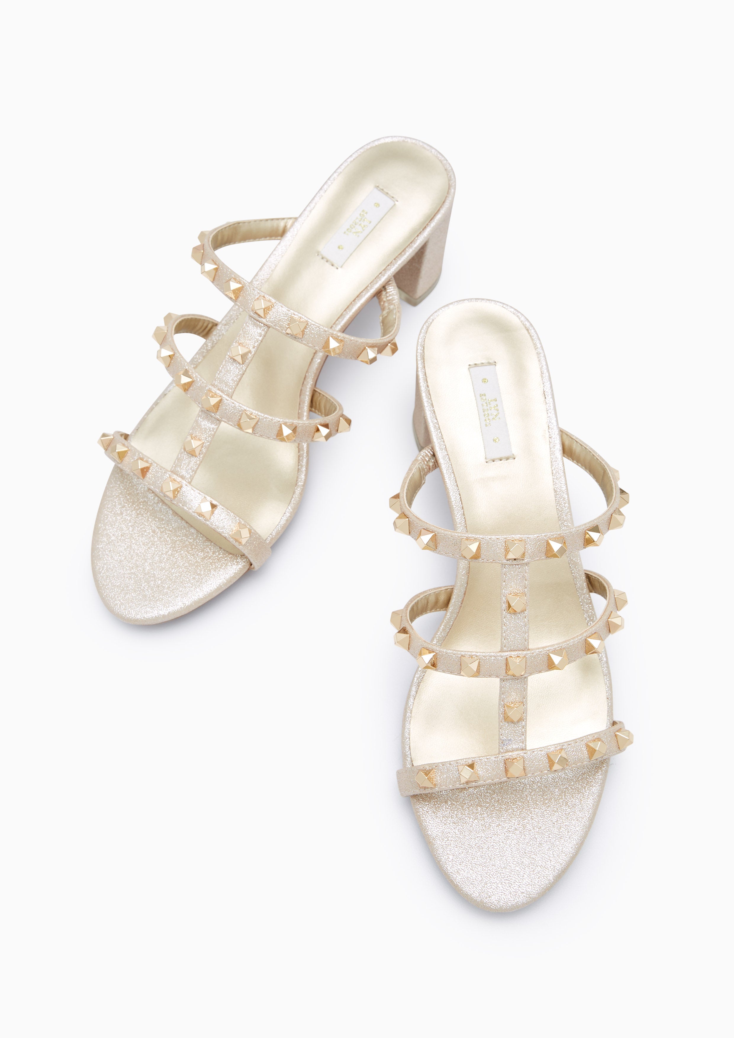 รองเท้าส้นกลาง Linda Party