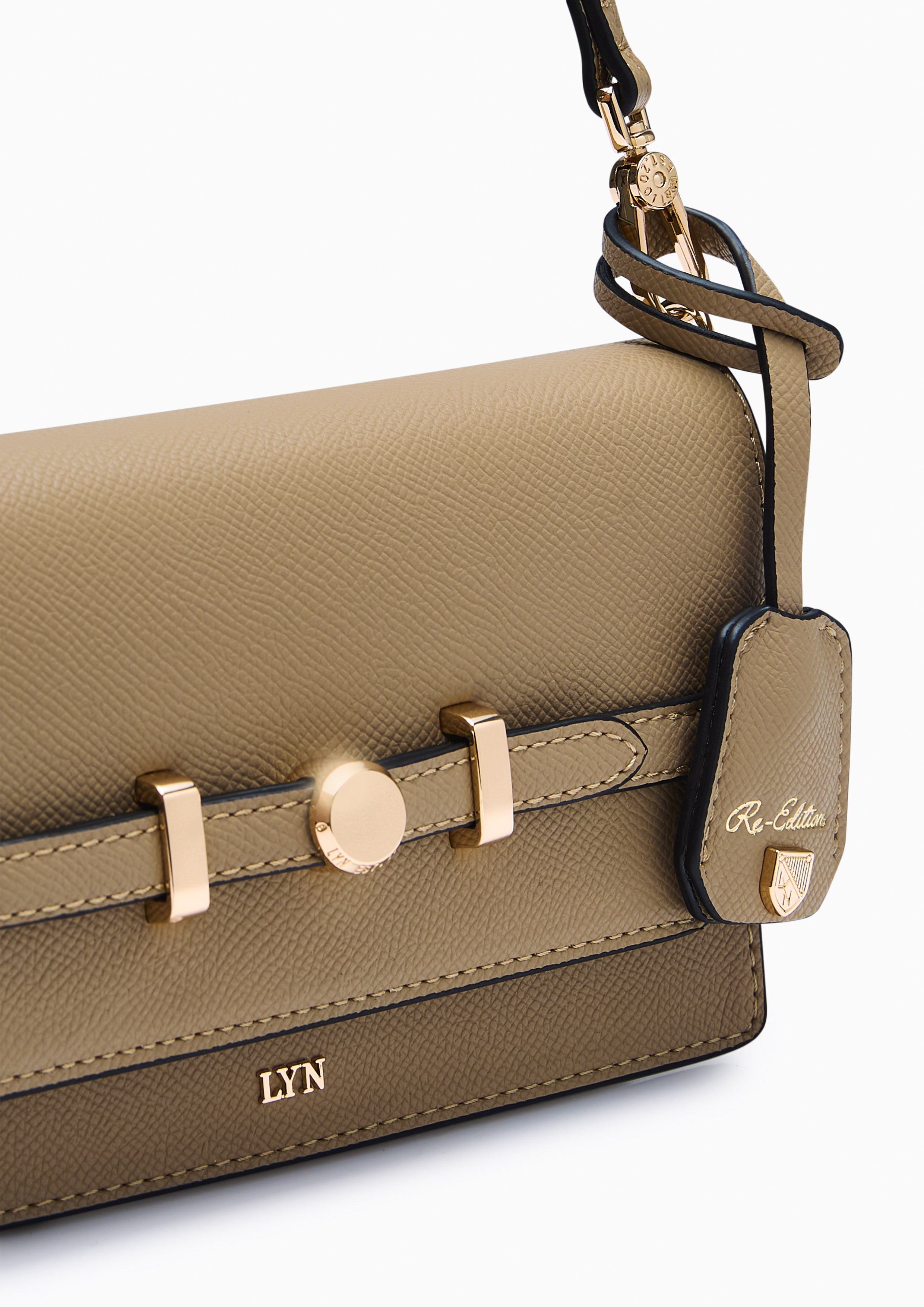 Andera Wallet on Chain Taupe