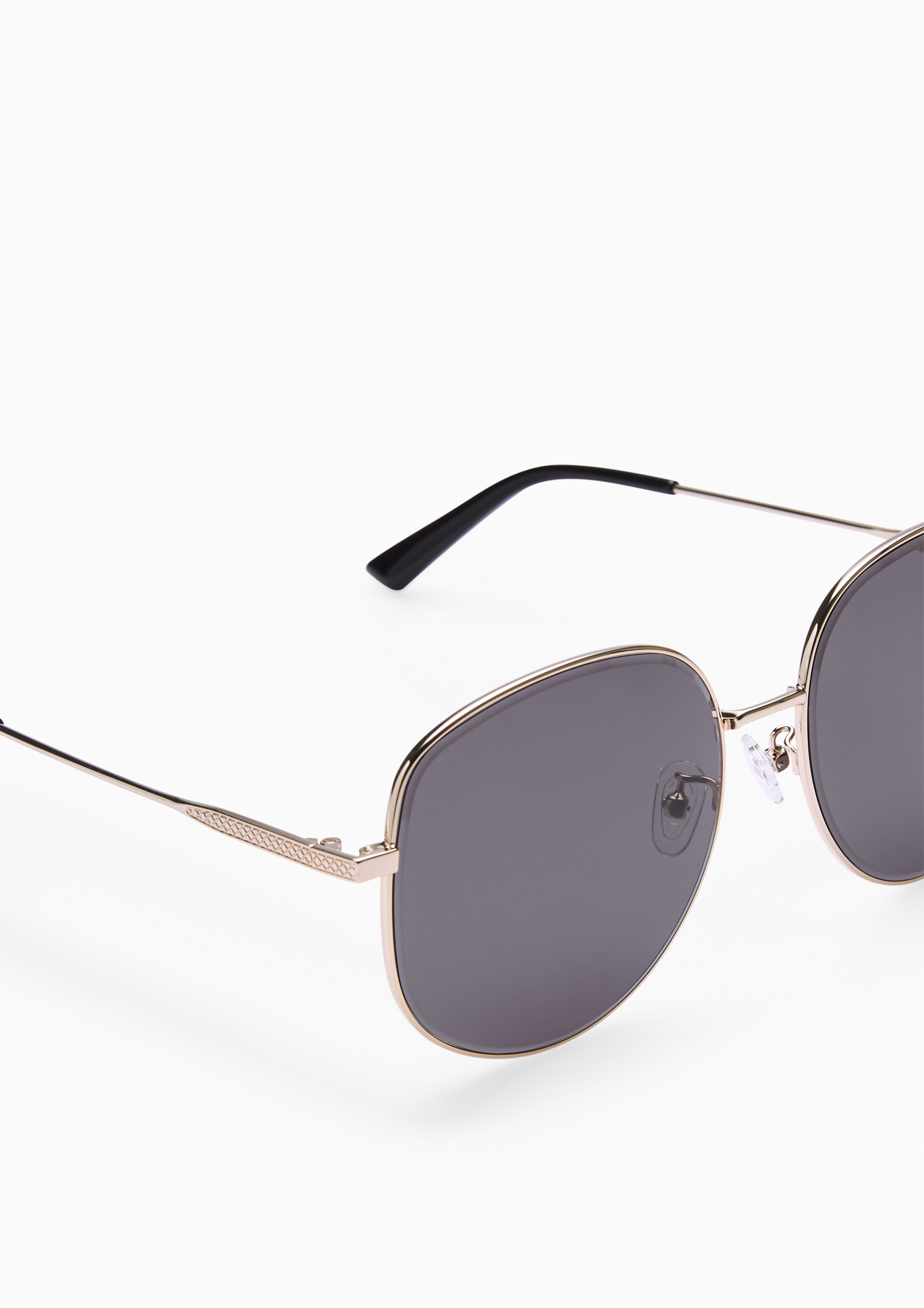 แว่นกันแดด Callie