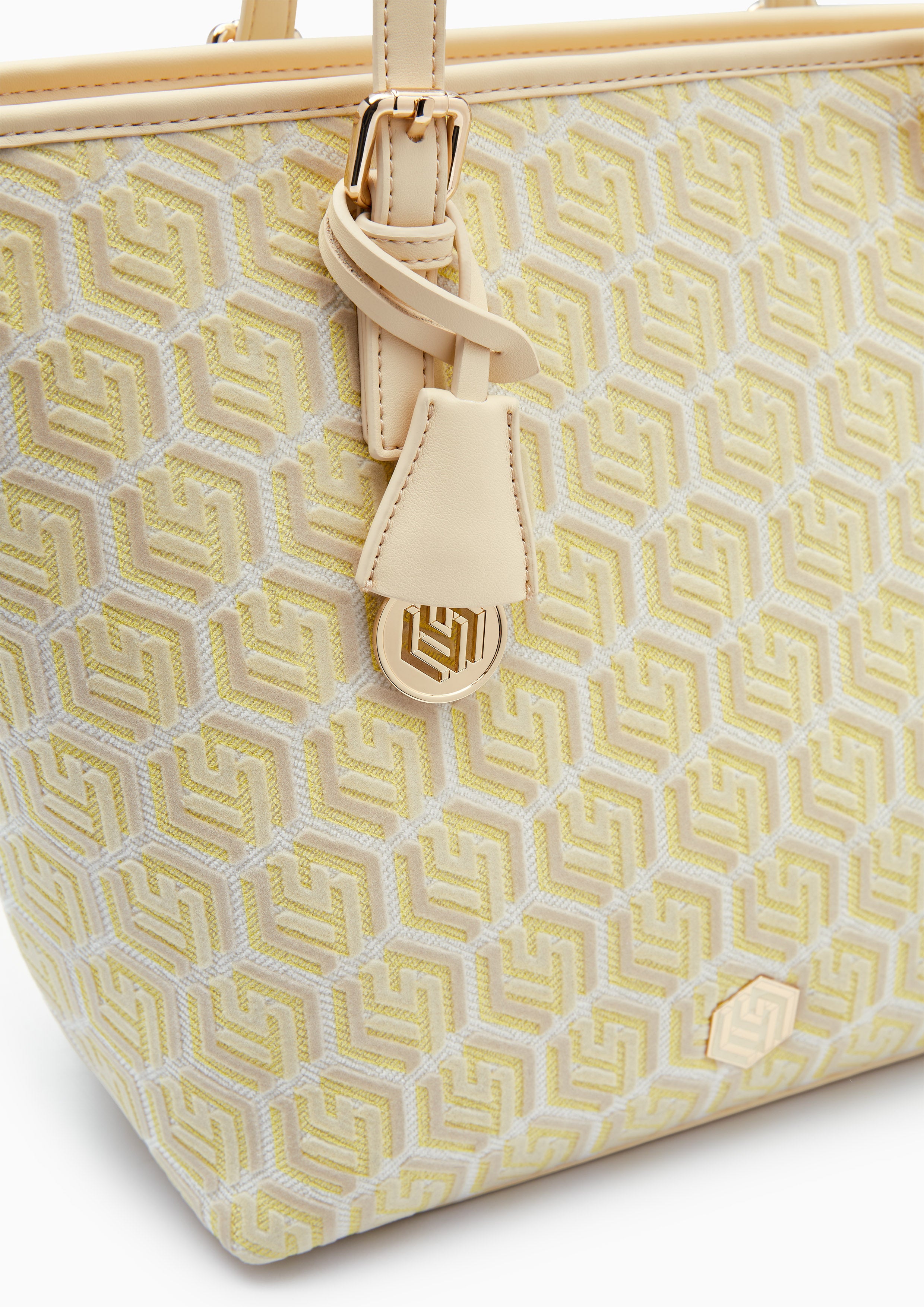 กระเป๋าโท้ท Marceline Infinite L