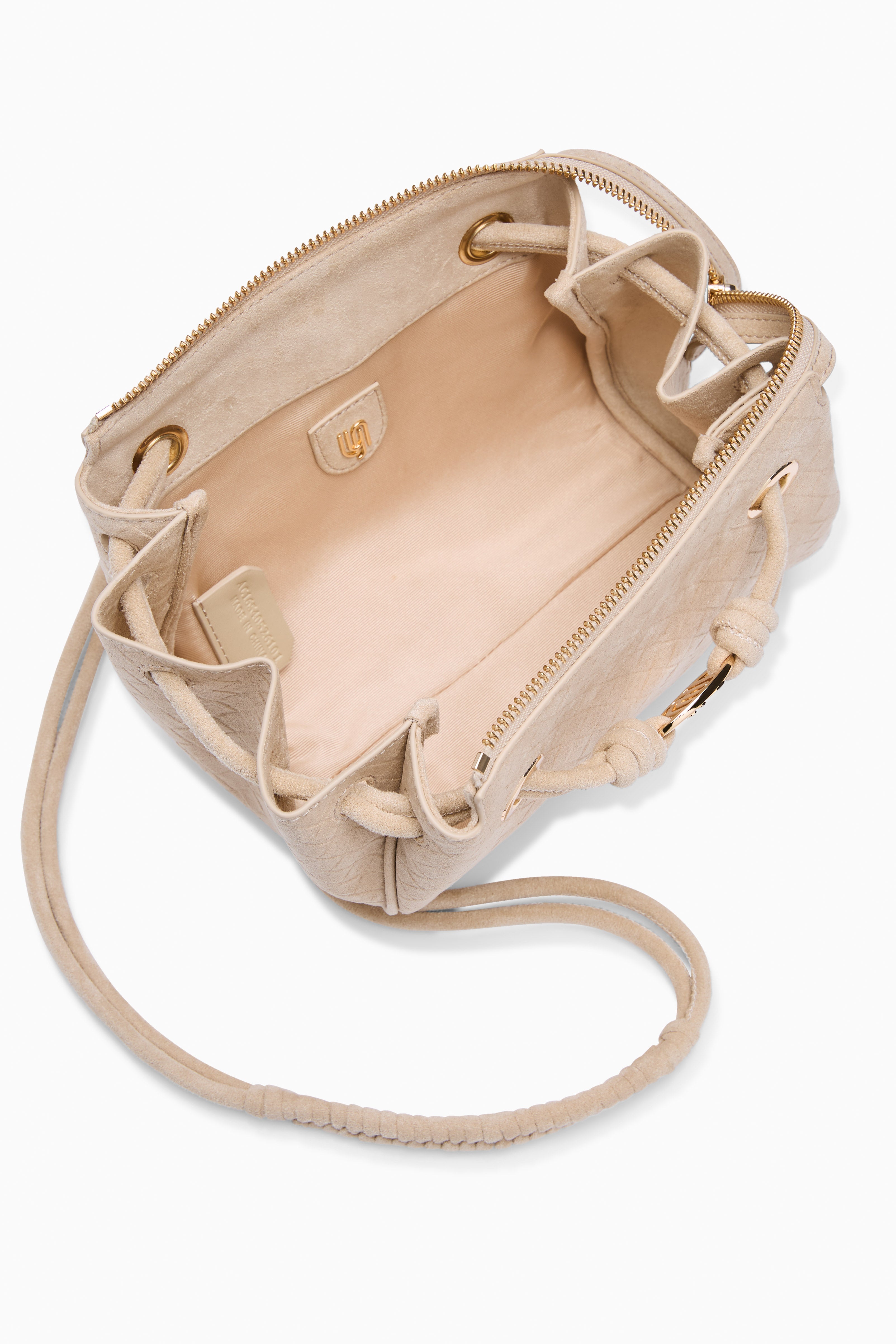 Montana Infinite S Shoulder Bag Beige