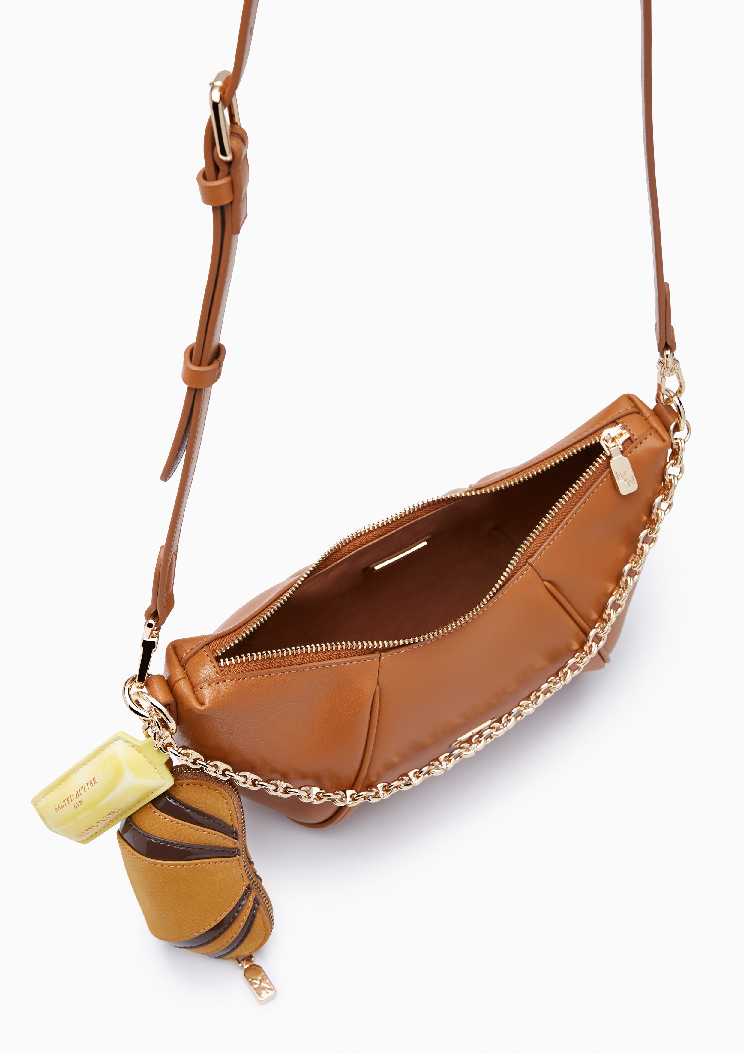 Shi-O Crossbody Bag
Brown