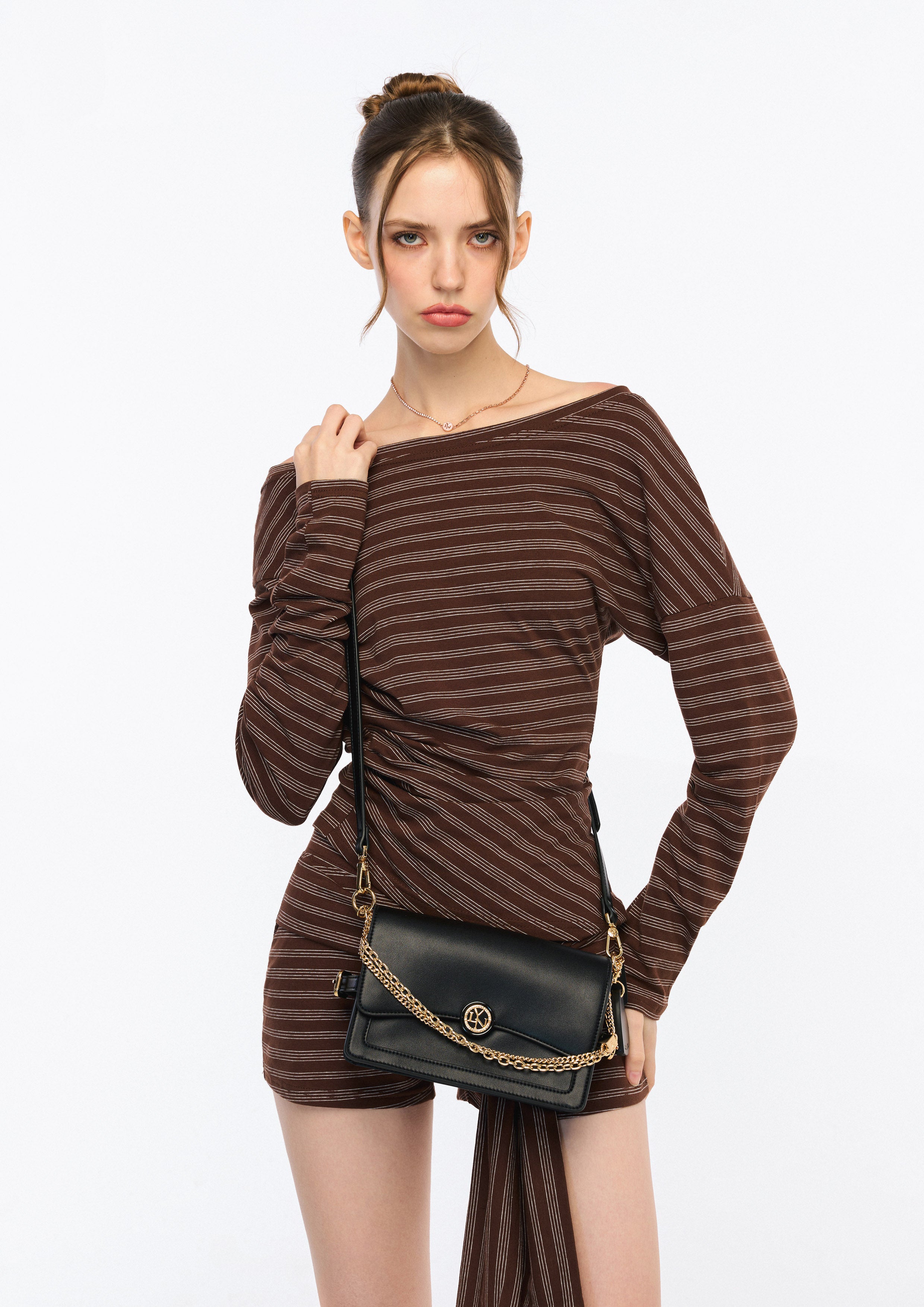 กระเป๋าสะพายไหล่ Mabel S