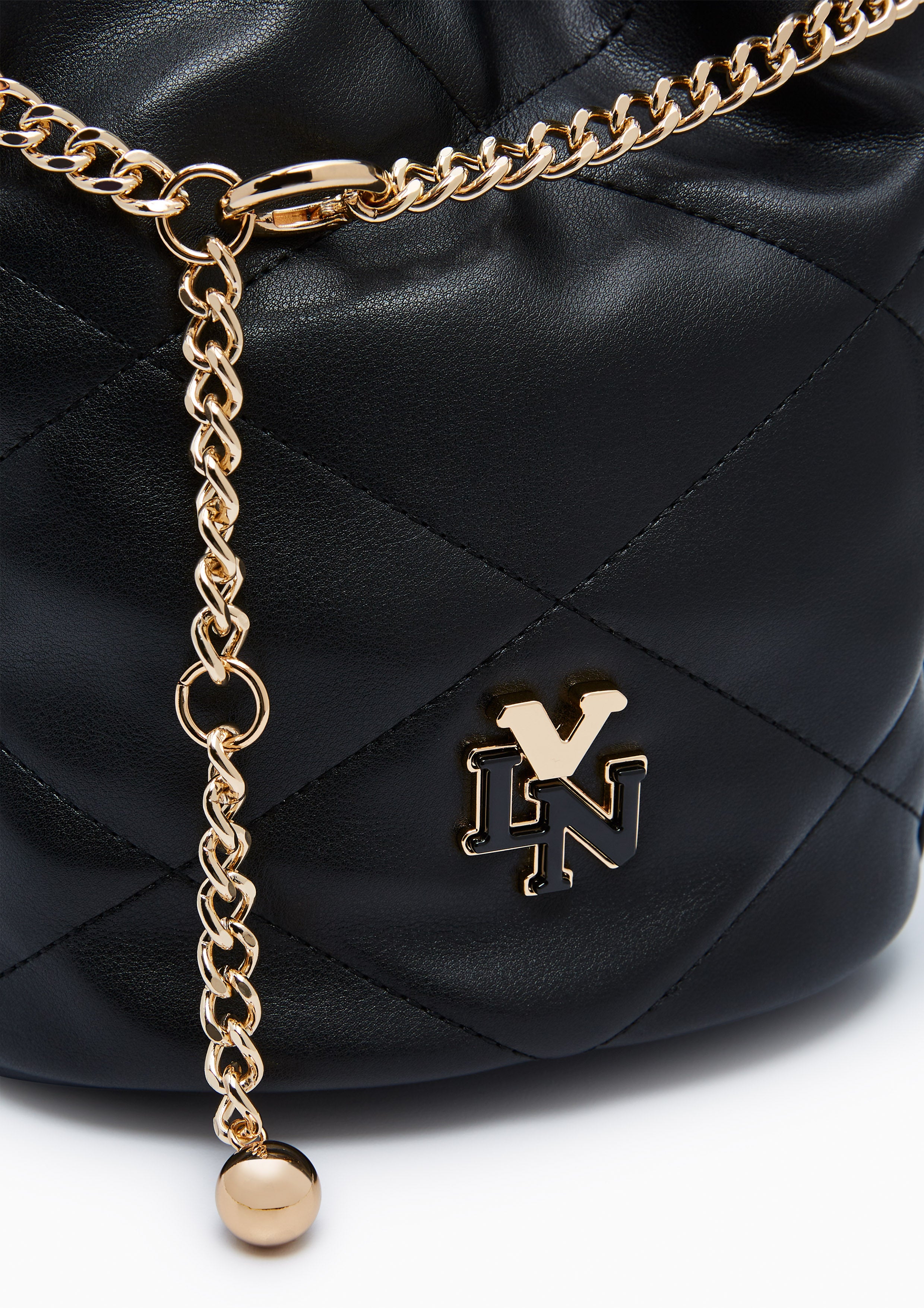 กระเป๋าทรงถัง Estella S