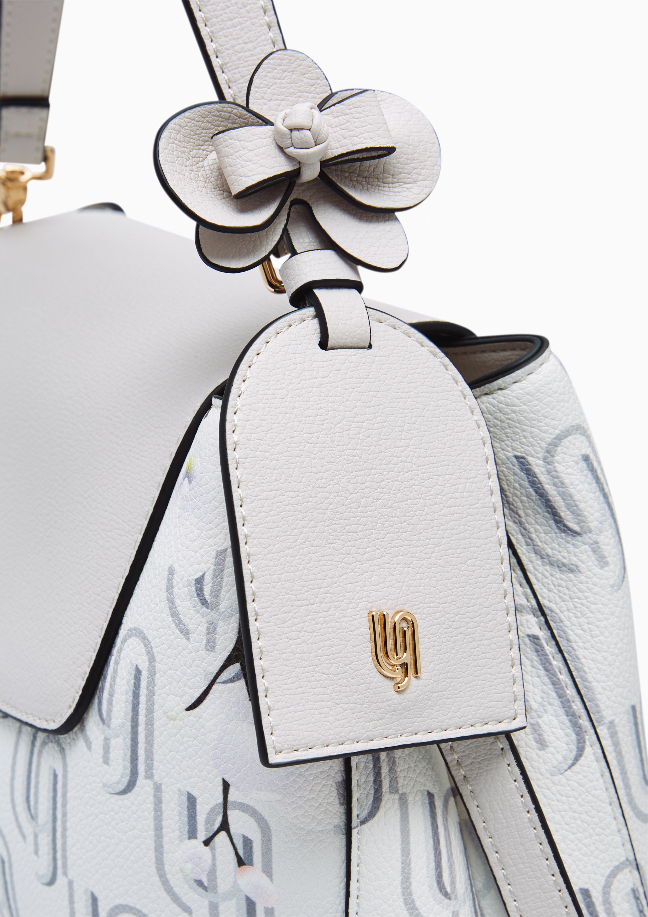 กระเป๋าถือ Ivy Infinite M