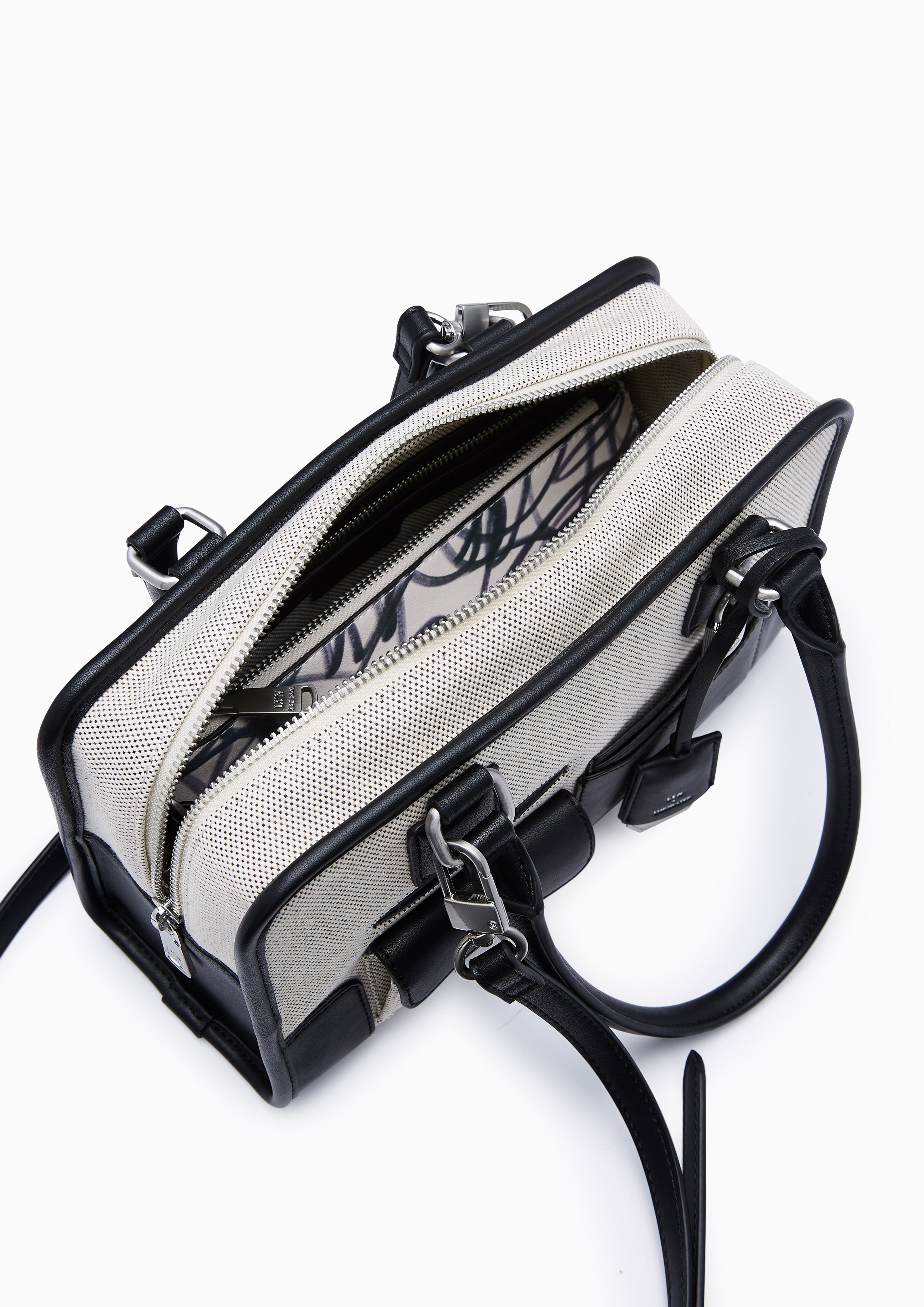 กระเป๋า Tue Love S Canvas Bag