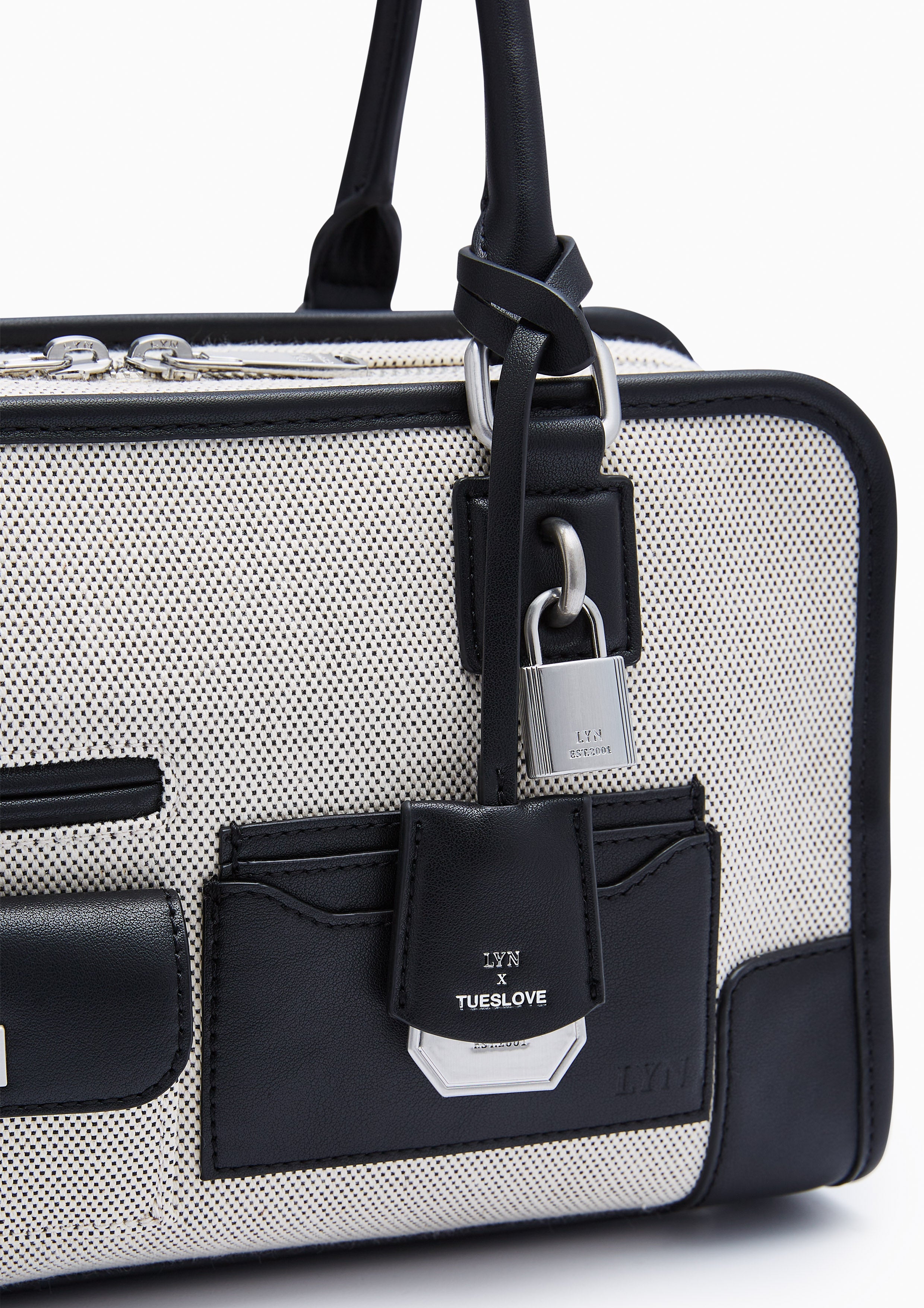 กระเป๋า Tue Love S Canvas Bag