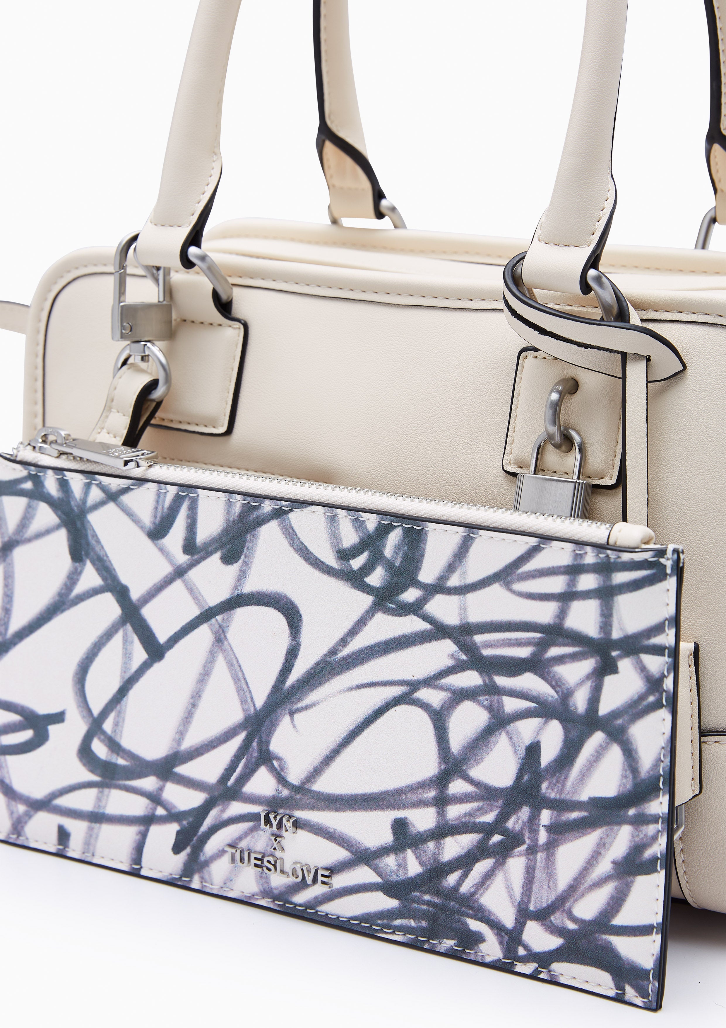 Tue Love S Bag Ivory