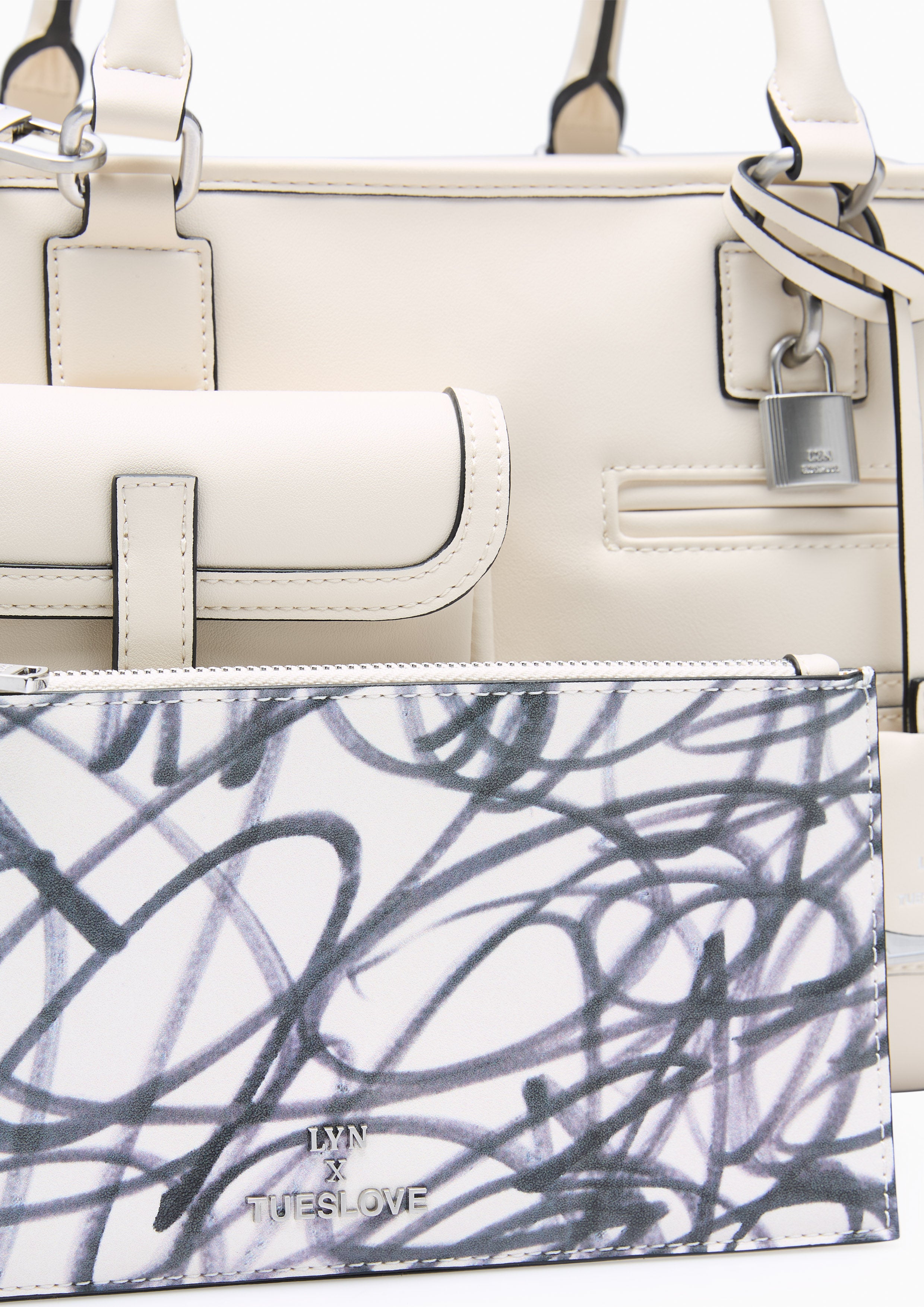 Tue Love M Handle Bag Ivory