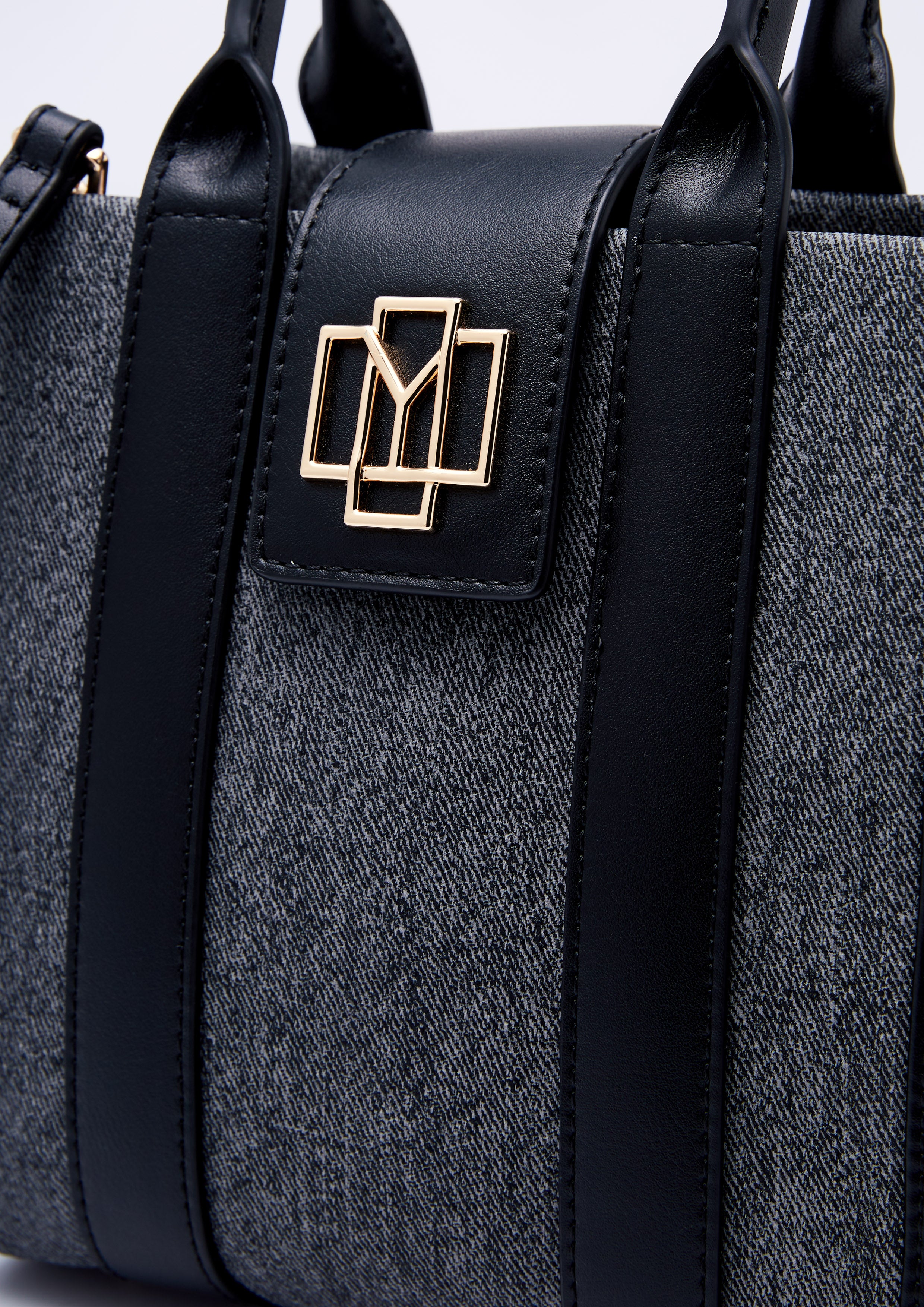 กระเป๋าโท้ท Berlyn Book