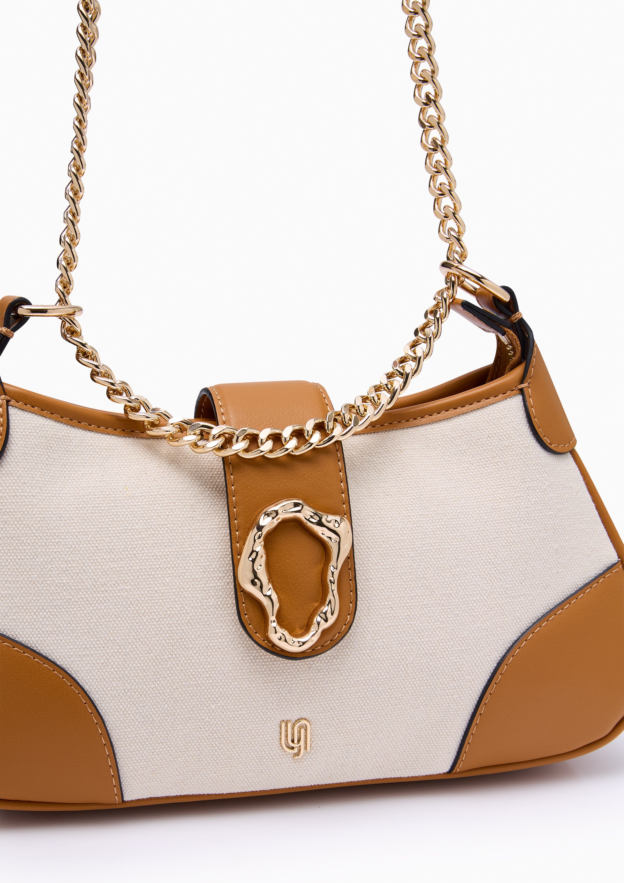 กระเป๋าสะพายไหล่ รุ่น Vary Canvas Infinite