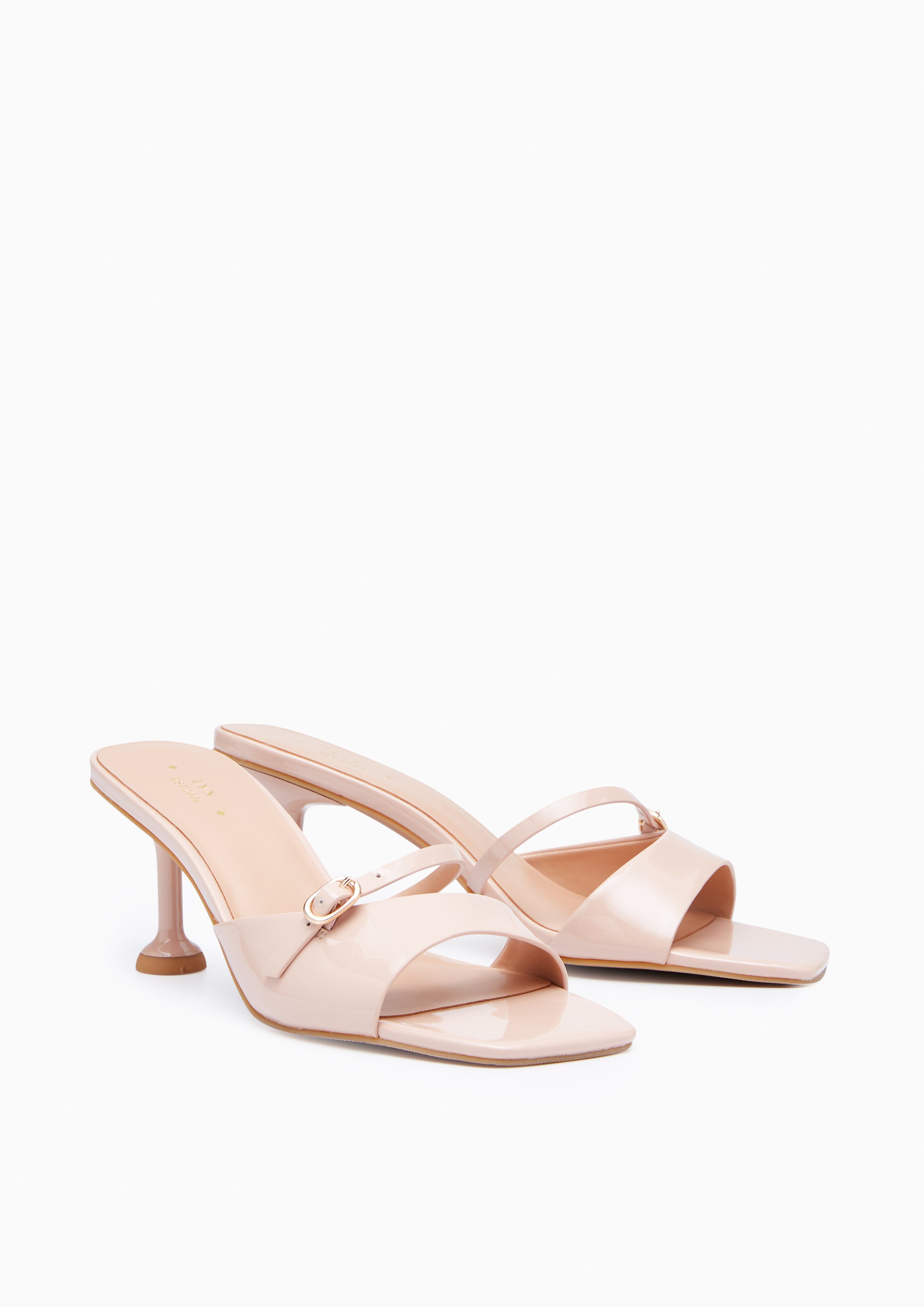 รองเท้าส้นสูง Celeb