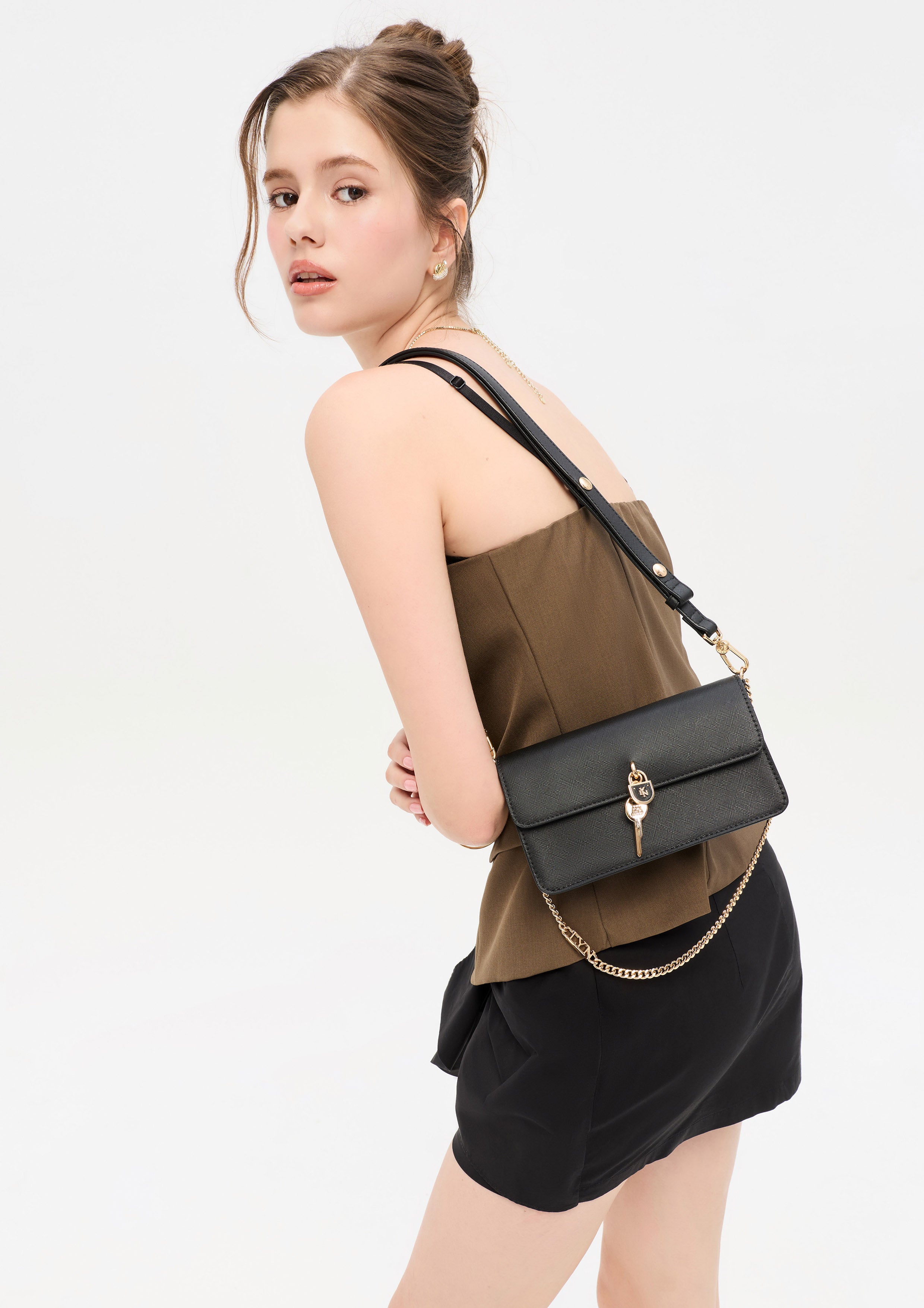 กระเป๋าสะพายข้าง รุ่น Addison Mini Crossbody