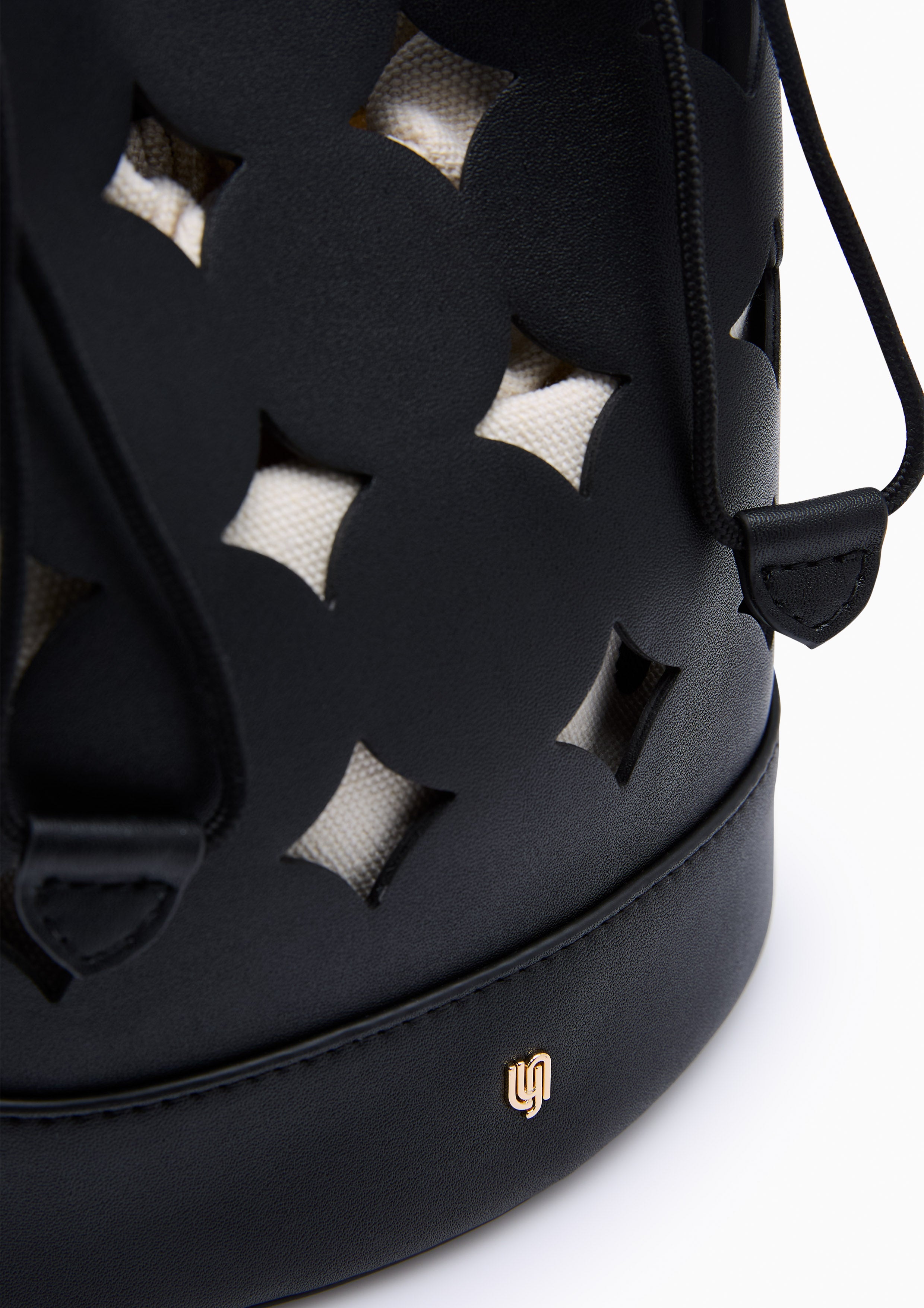 Abeny Infinite Bucket Bag Black