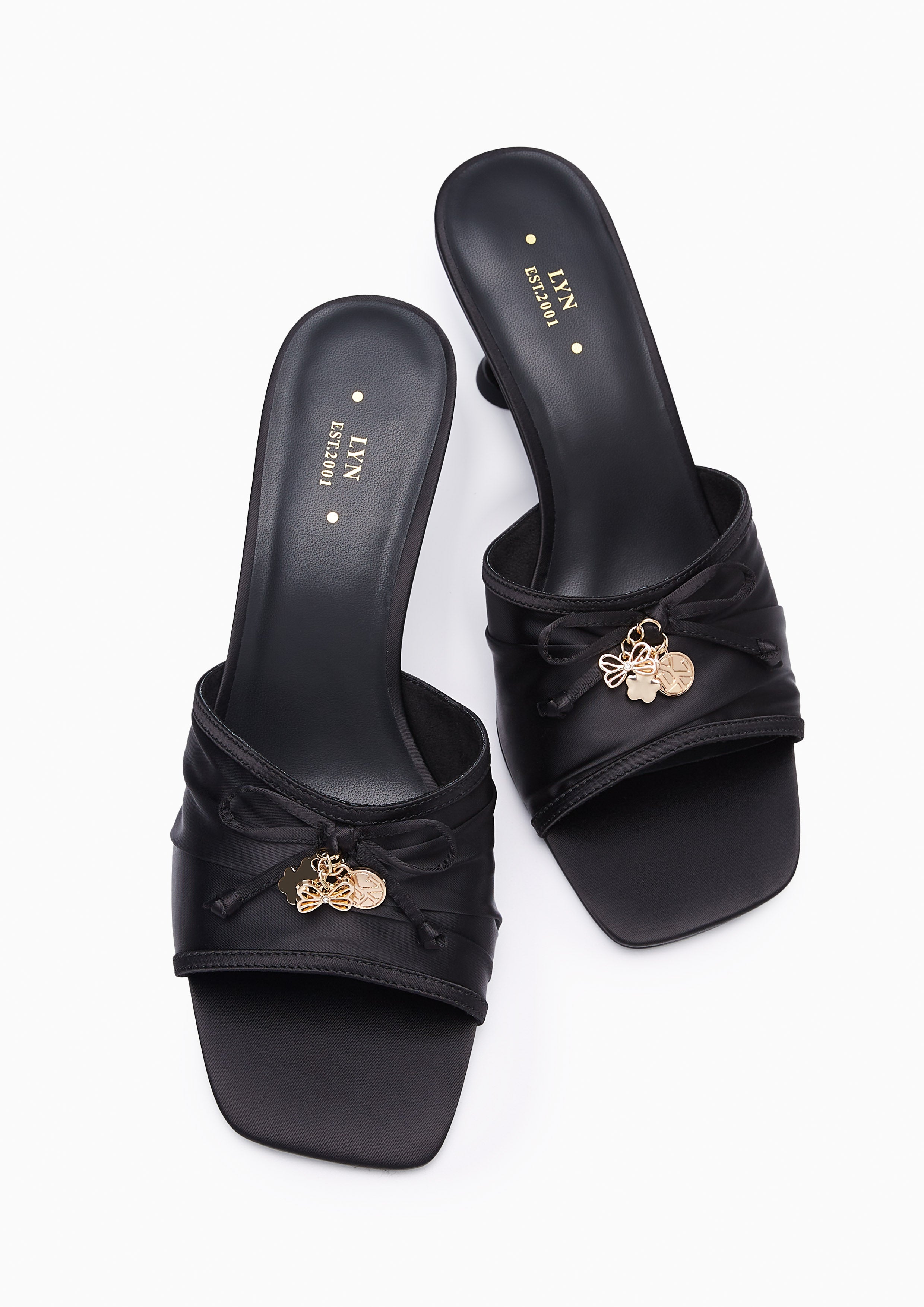 รองเท้าส้นกลางทรงสวม รุ่น Laurel Sandals