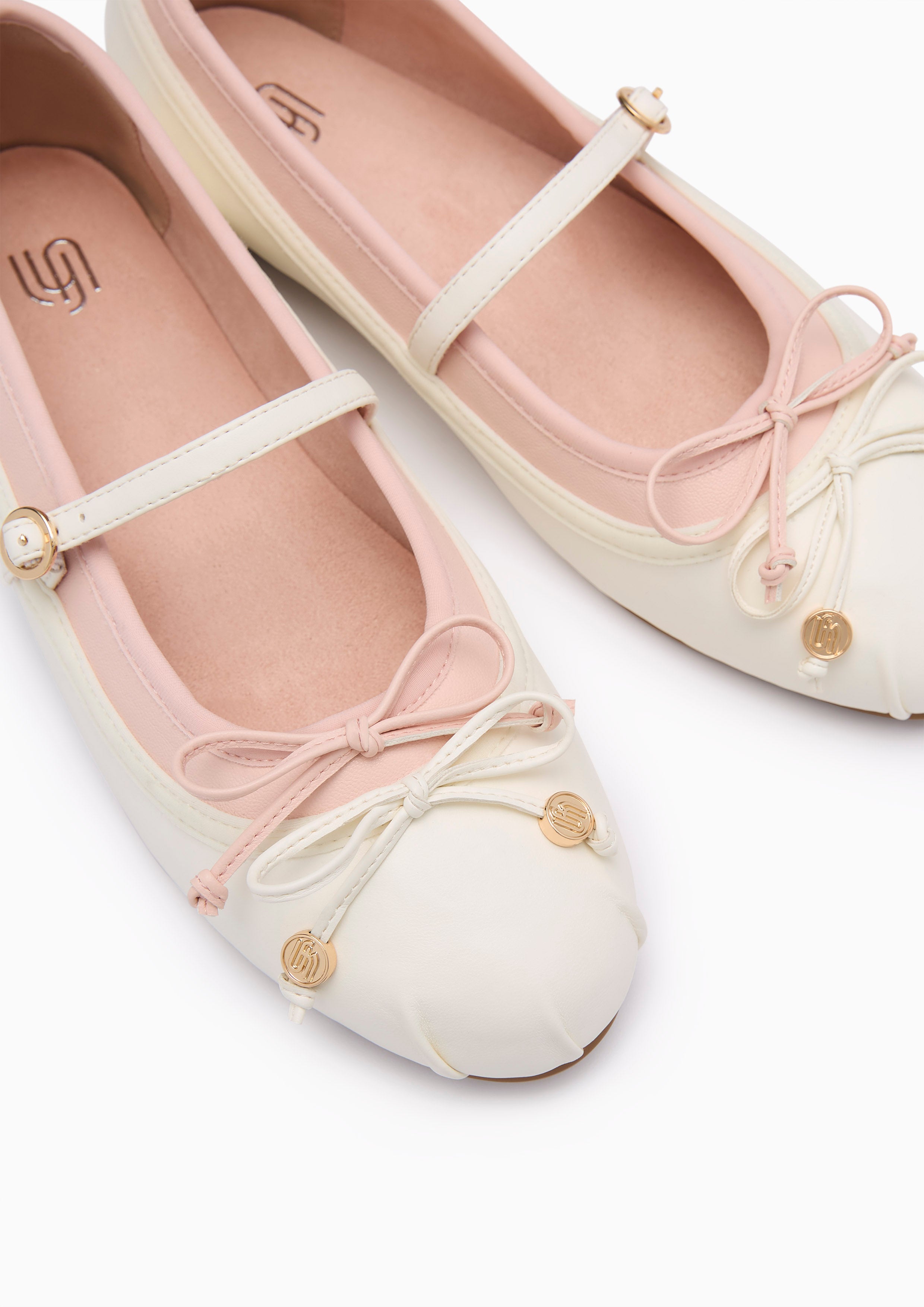 Good Luck Infinite Flat Ballerina Ivory