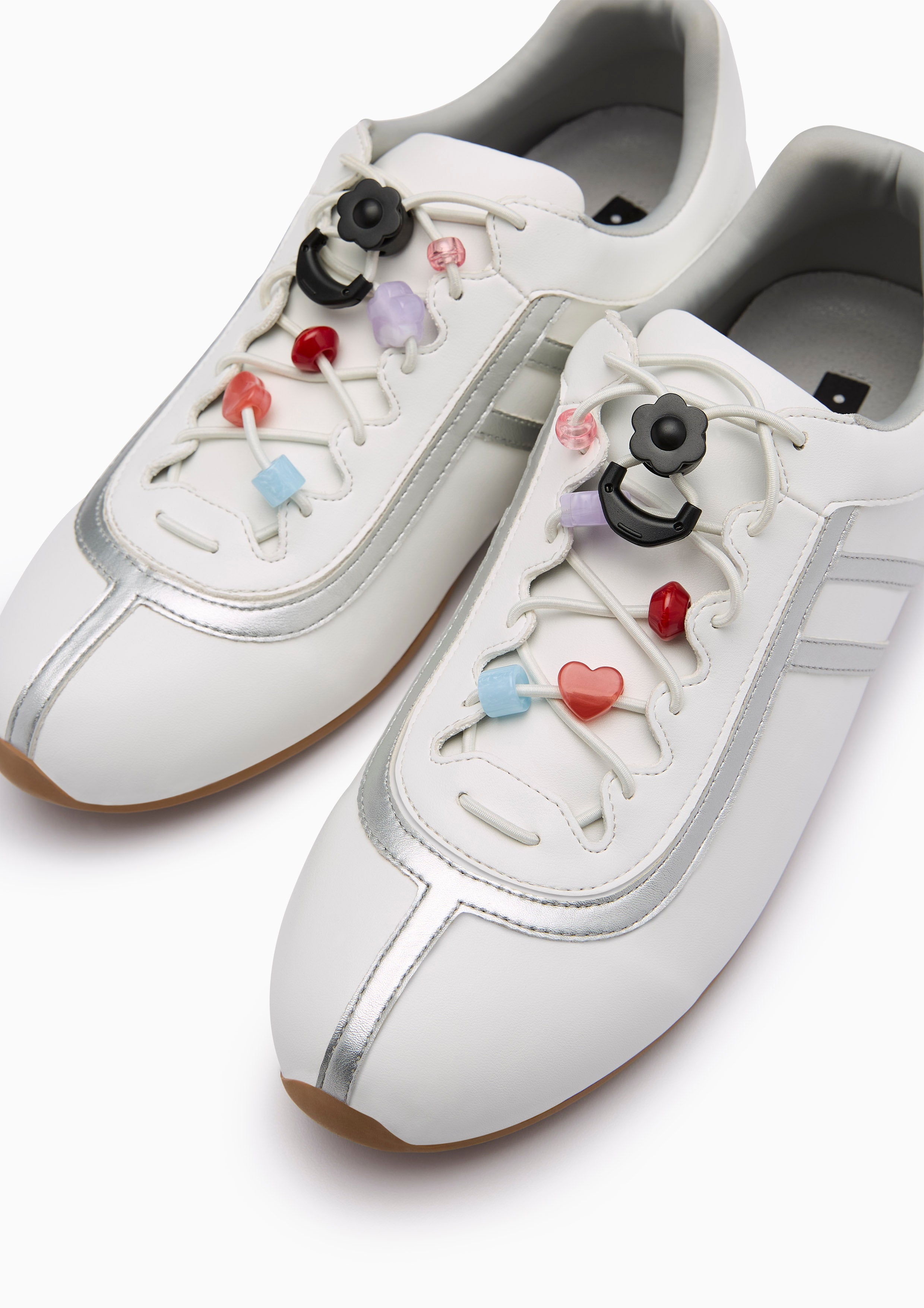 Clove Sneakers Off-White