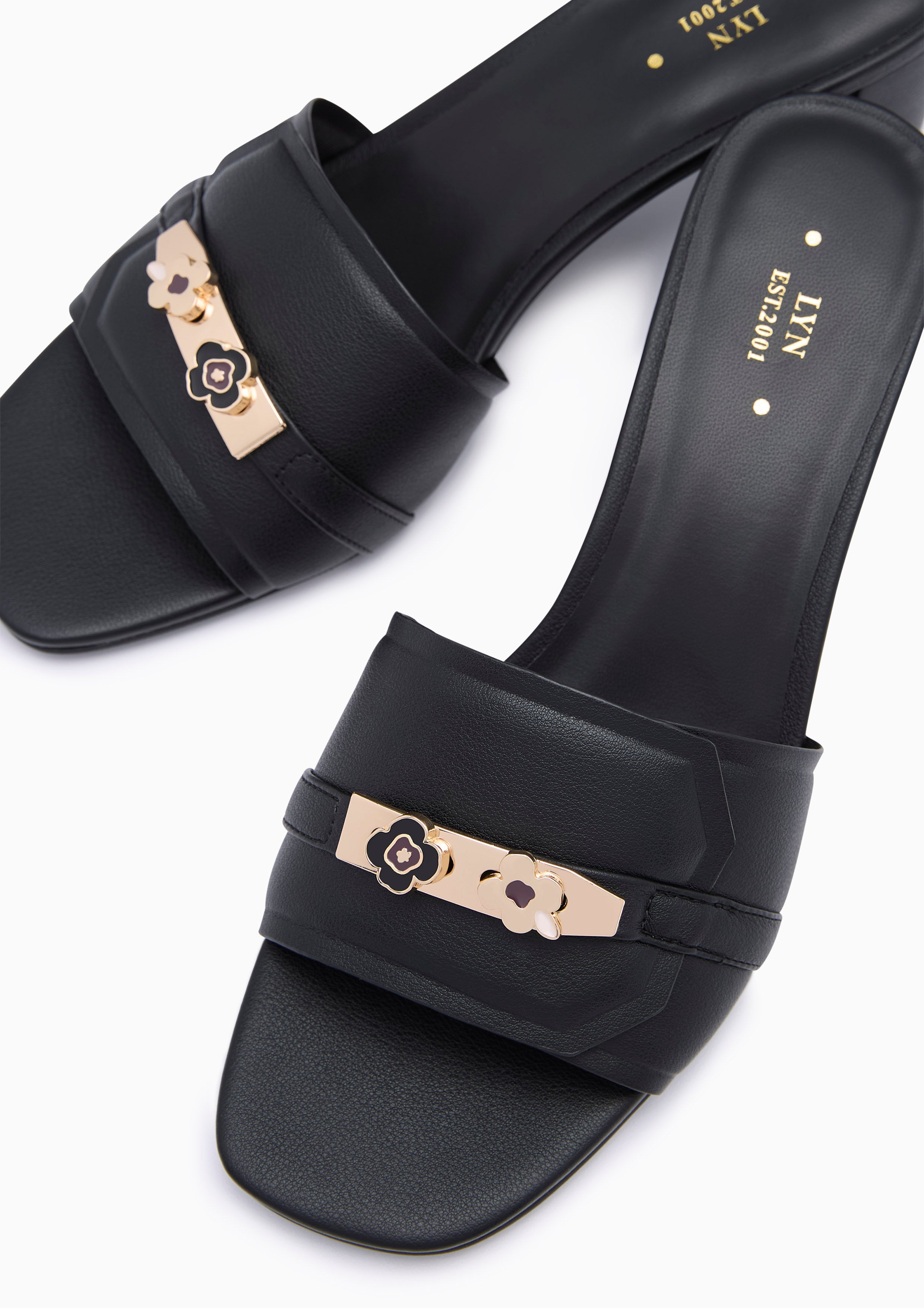 Master Mid Poppy Heel Sandal Black