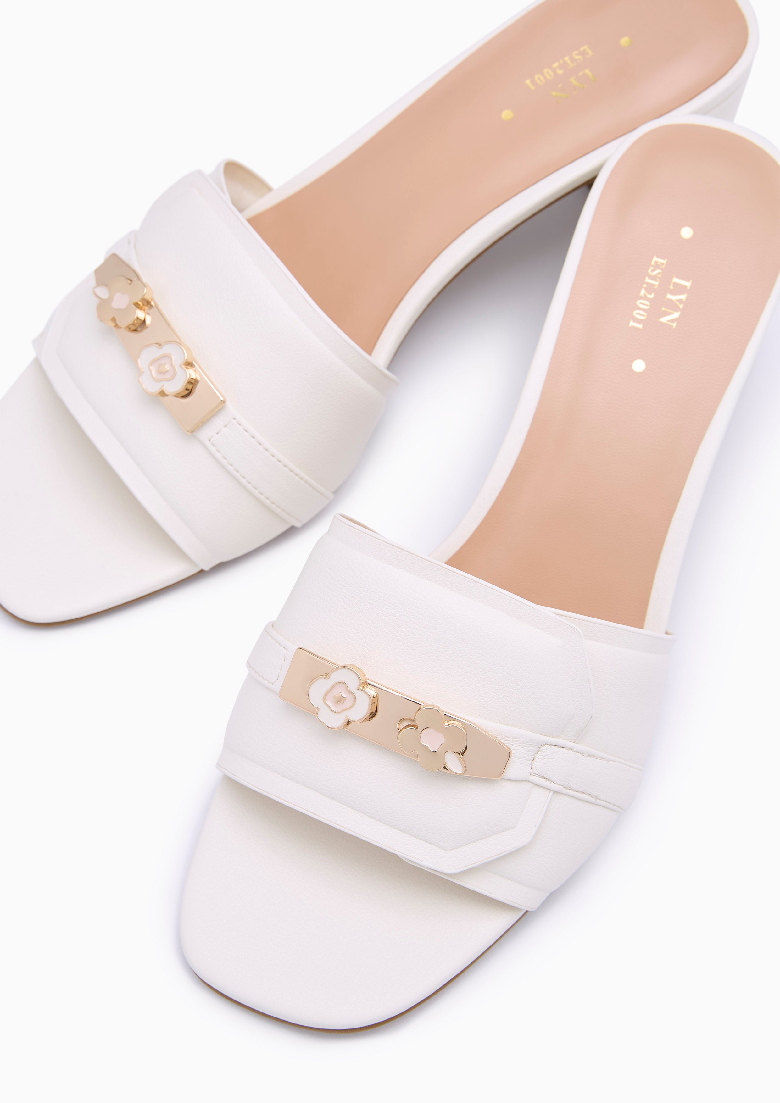 Master Mid Poppy Heel Sandal Ivory