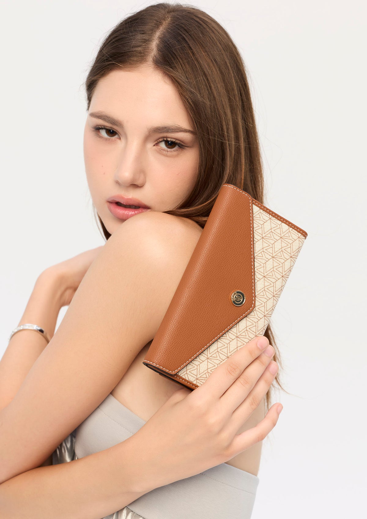 Bridget Infinite Long Wallet Tan