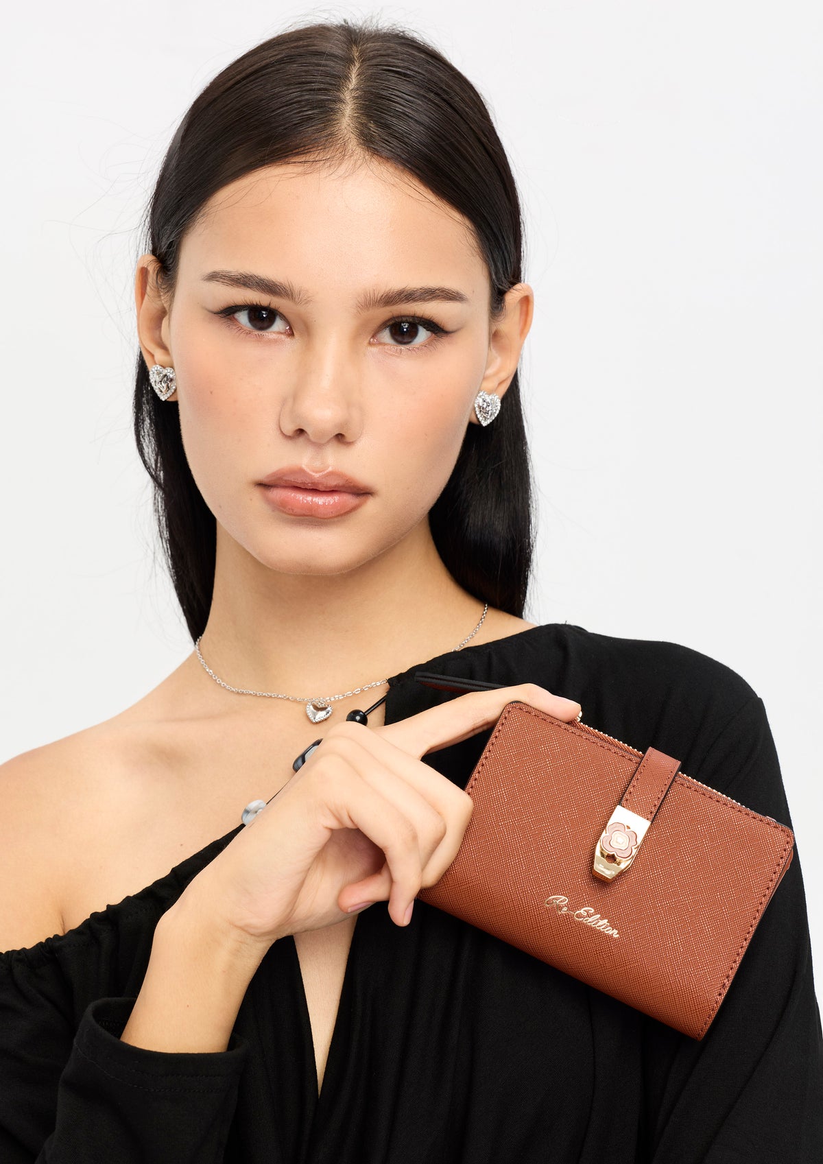 กระเป๋าสตางค์ใบสั้น รุ่น Poppy Card