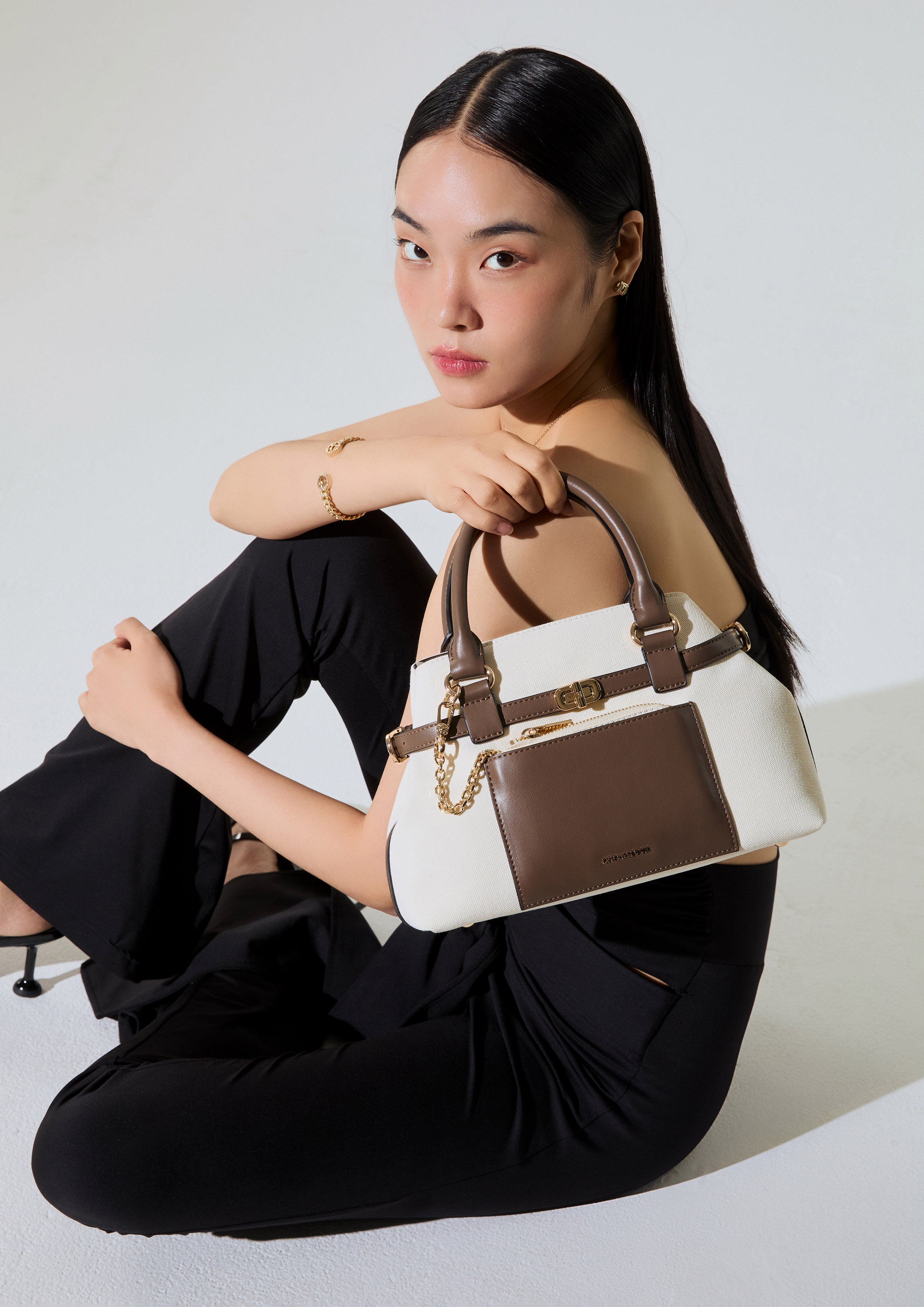 Joli M Shoulder Bag Beige