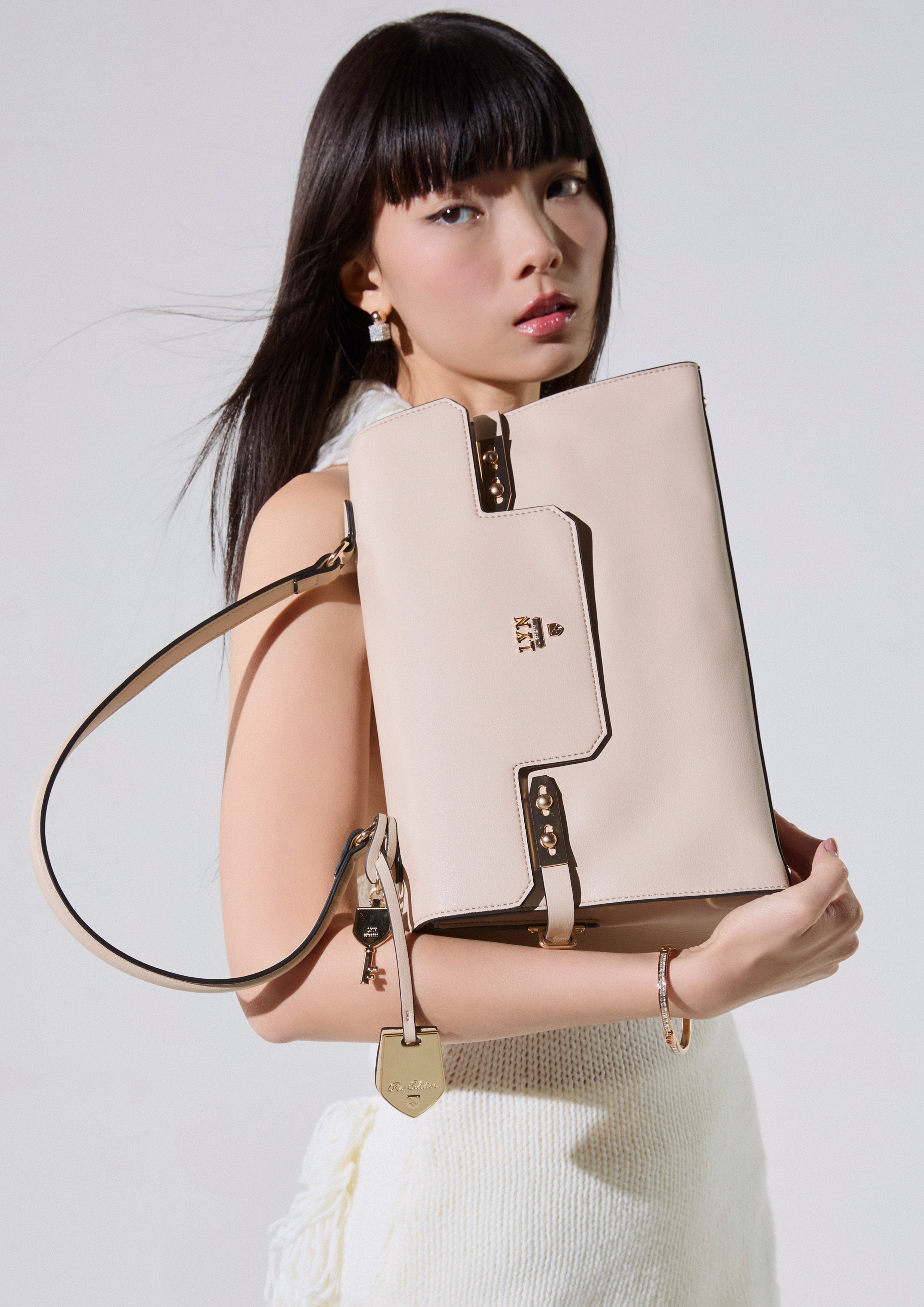 Fineness M Revision Top Handle Bag Beige