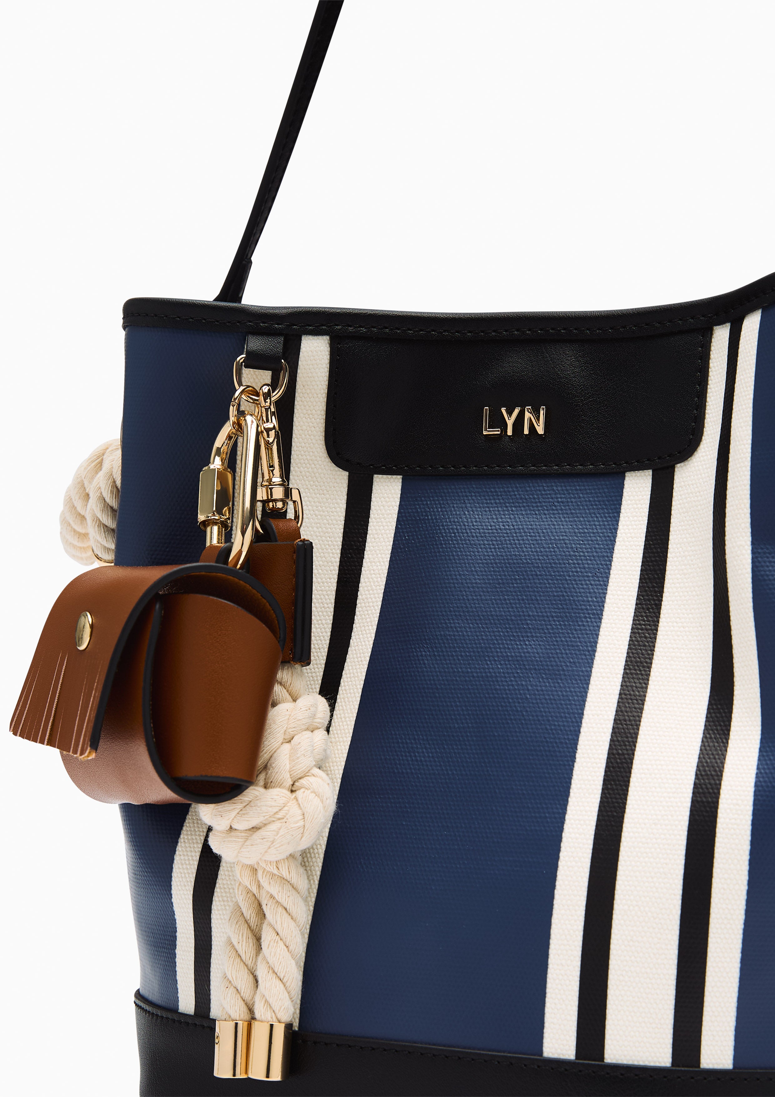 Caddi Bucket Bag Blue