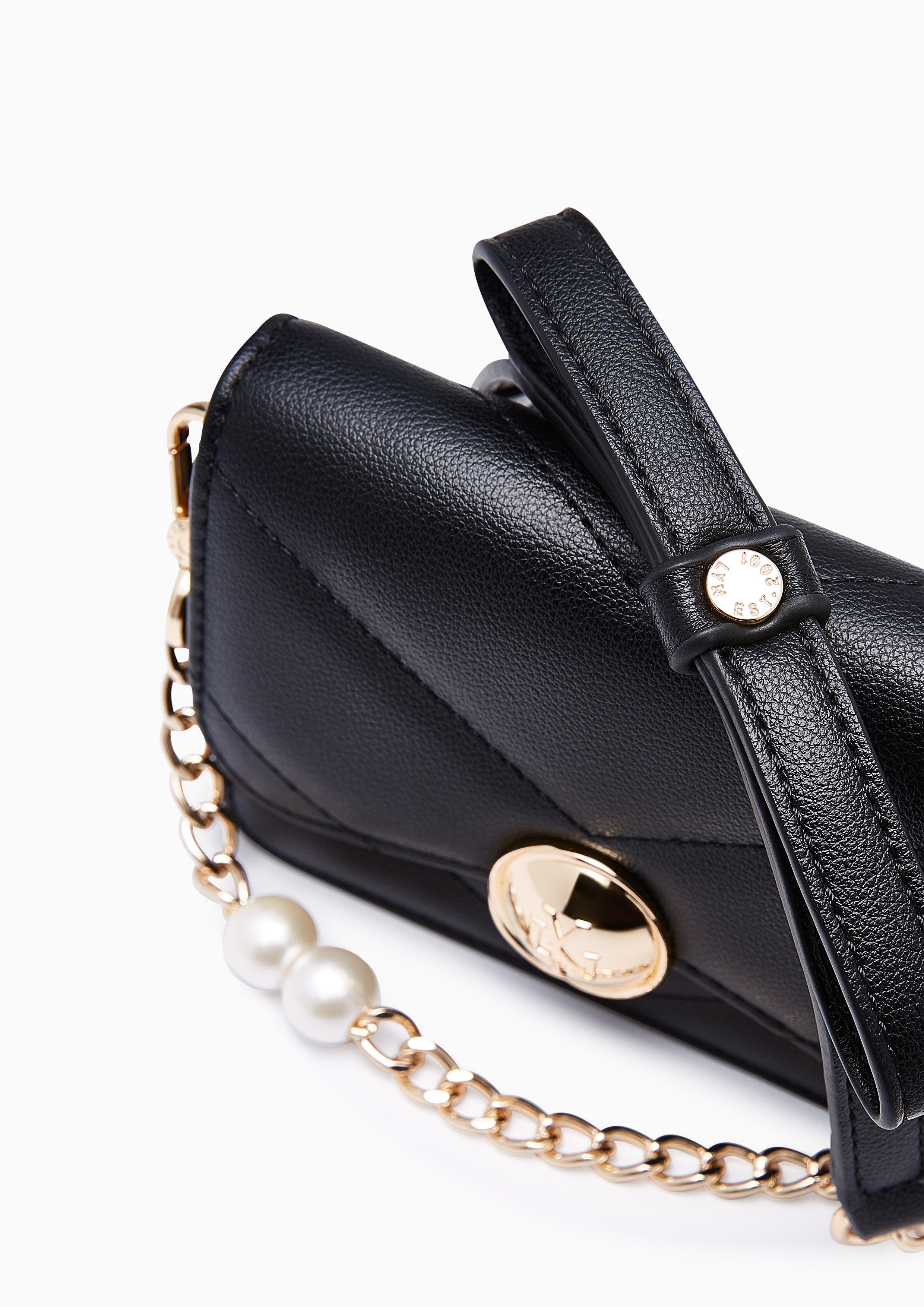 Jaydar Short Wallet On Chain Black