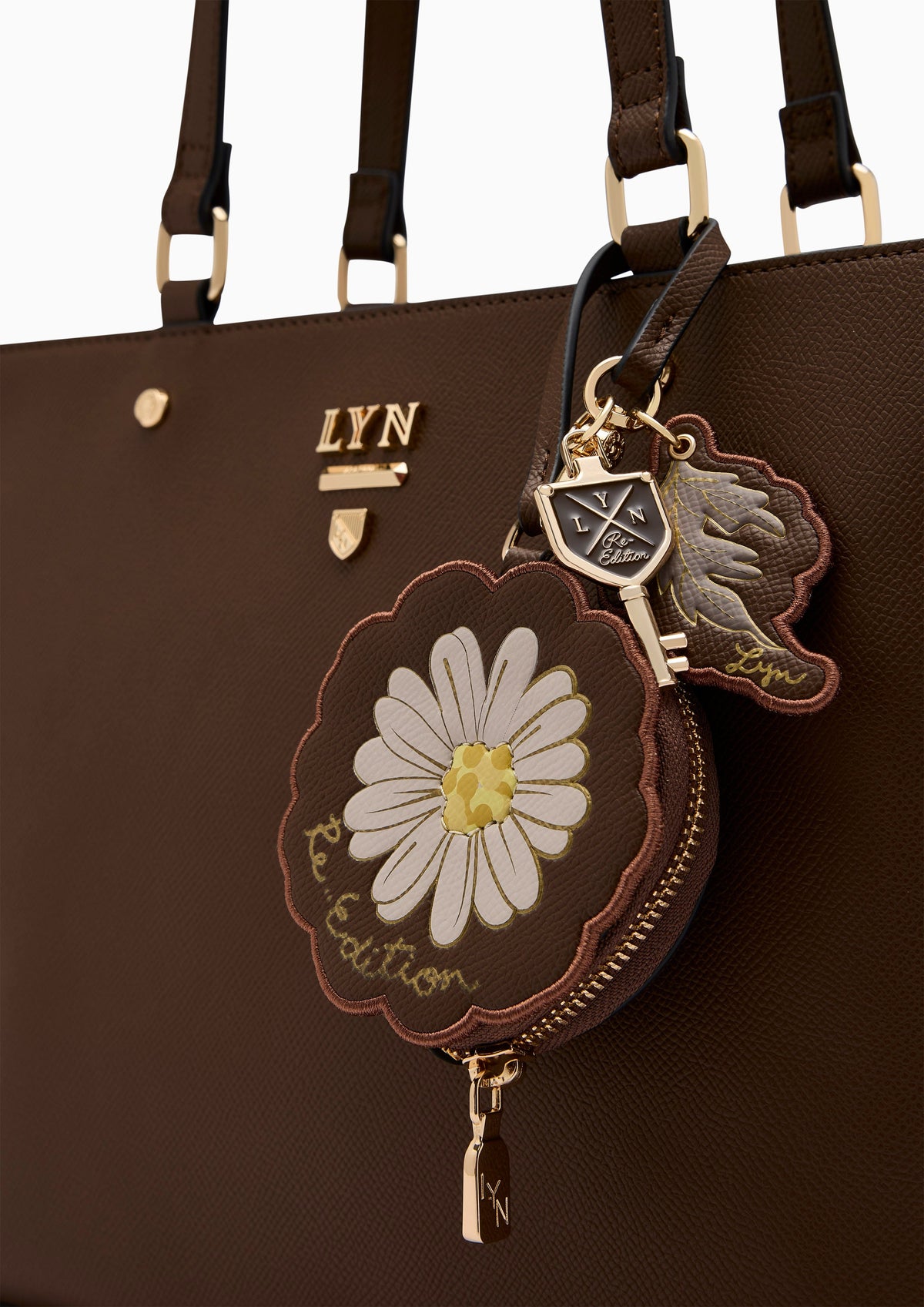 กระเป๋าโท้ท รุ่น Re-Edit Daisy Carina L
