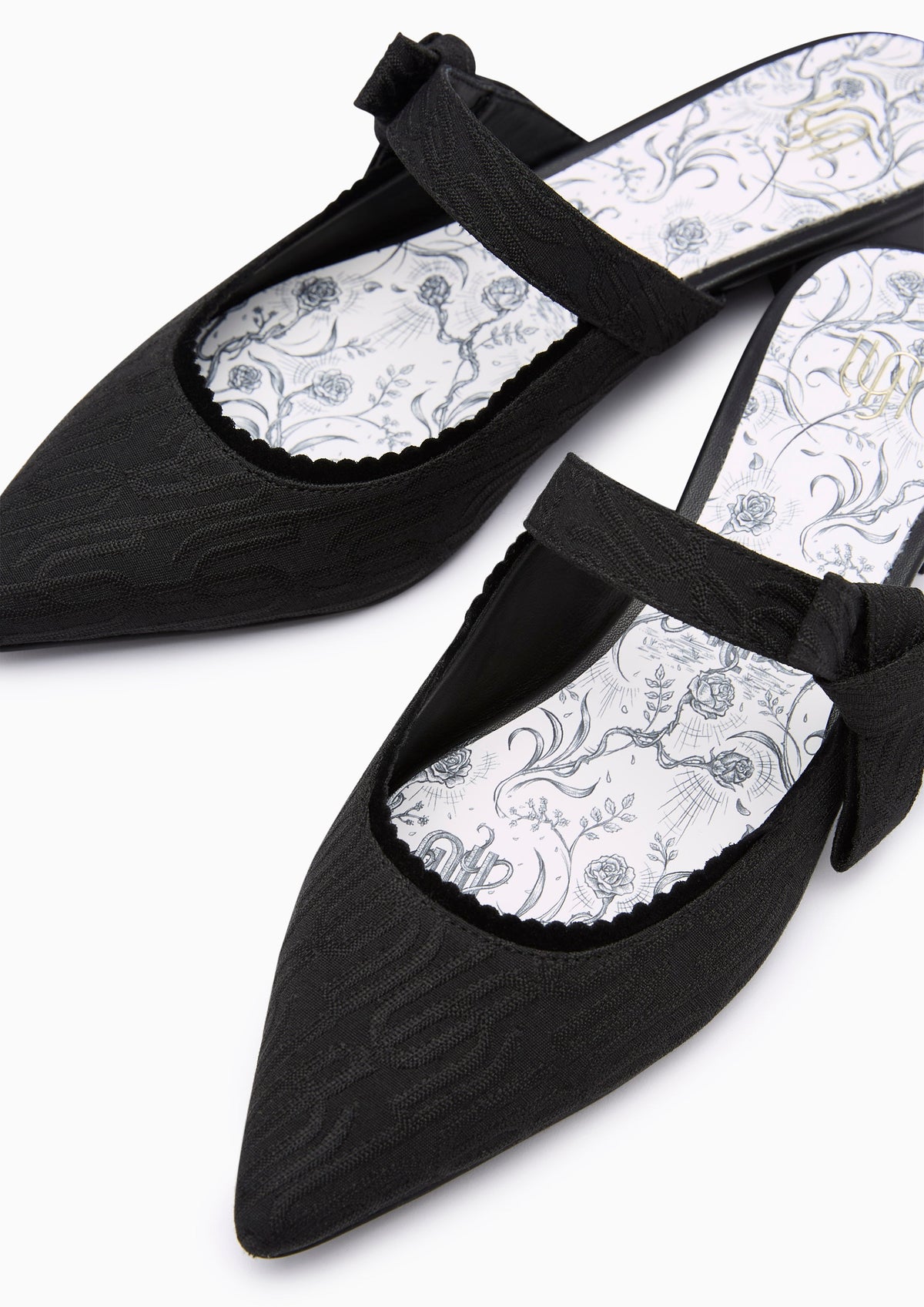 รองเท้าสลิปออน รุ่น Maiden Jacquard