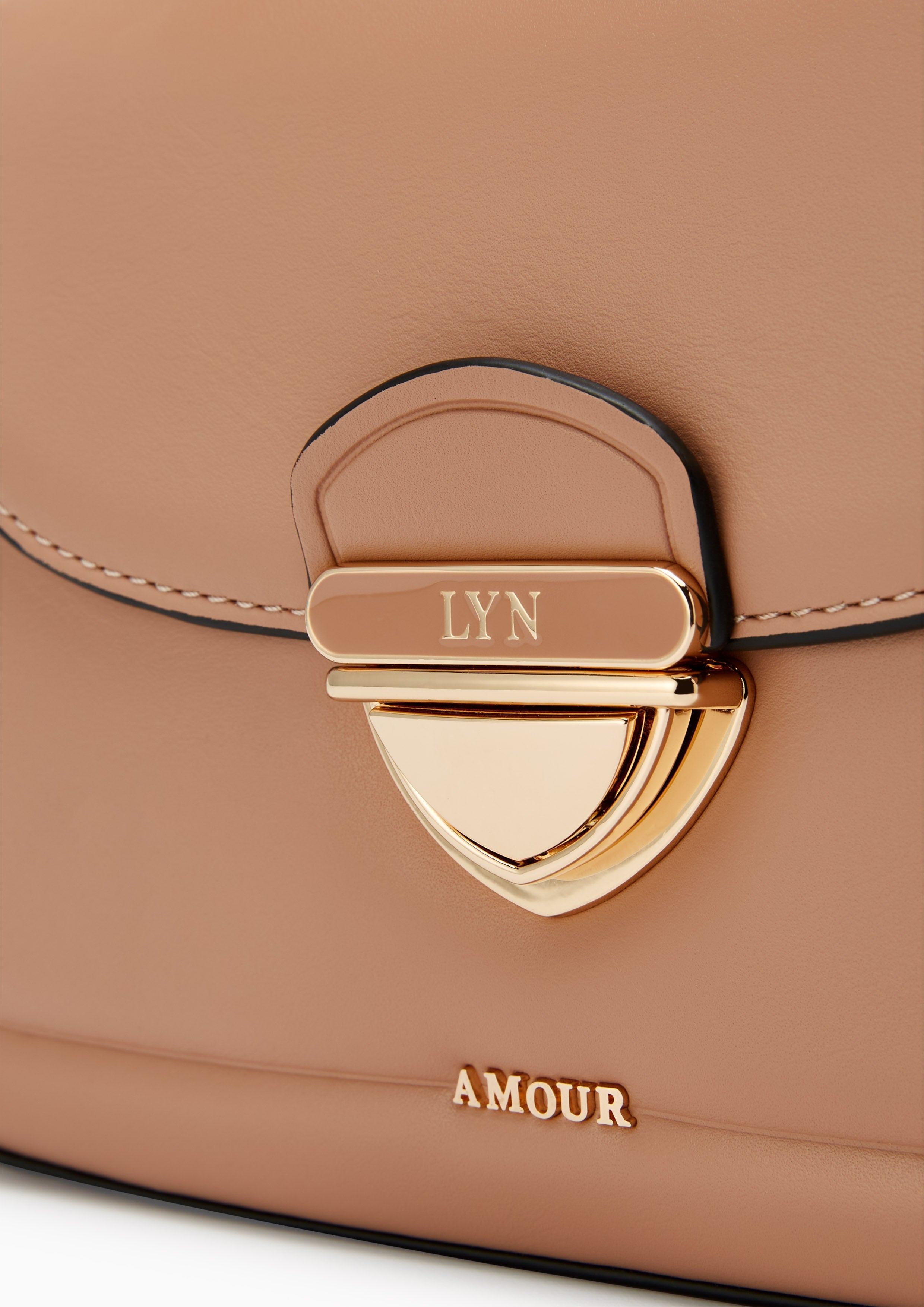 กระเป๋าสะพายไหล่ Lena M