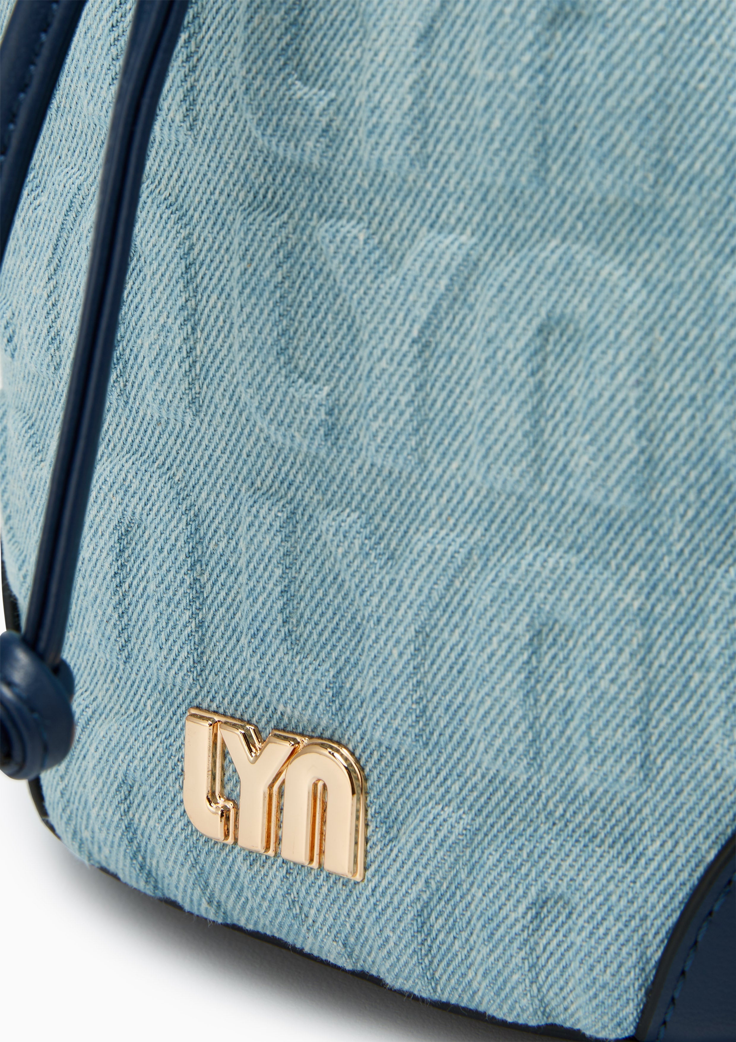 กระเป๋าทรงถัง Calina