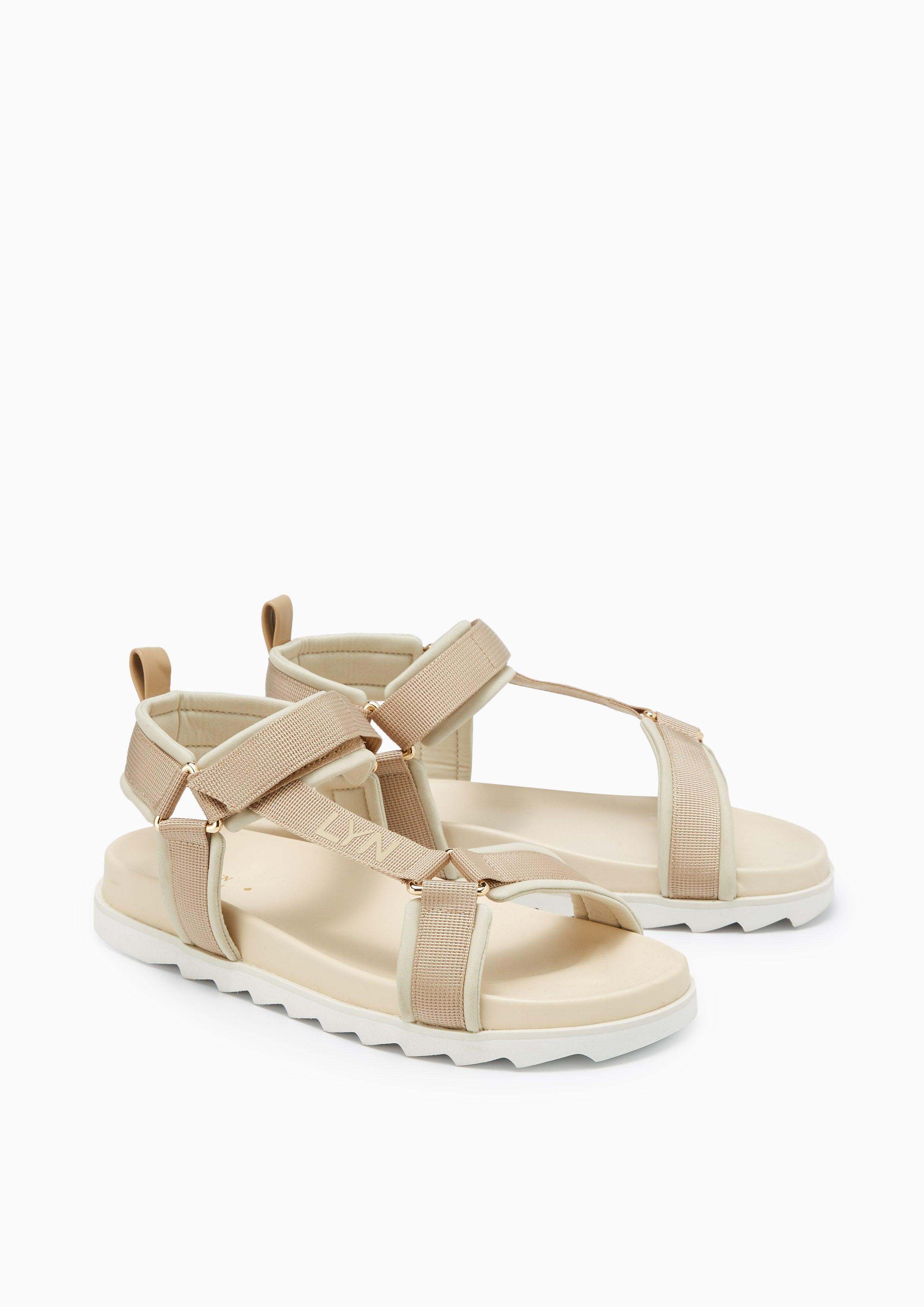 Huntress Flat Sandals Beige