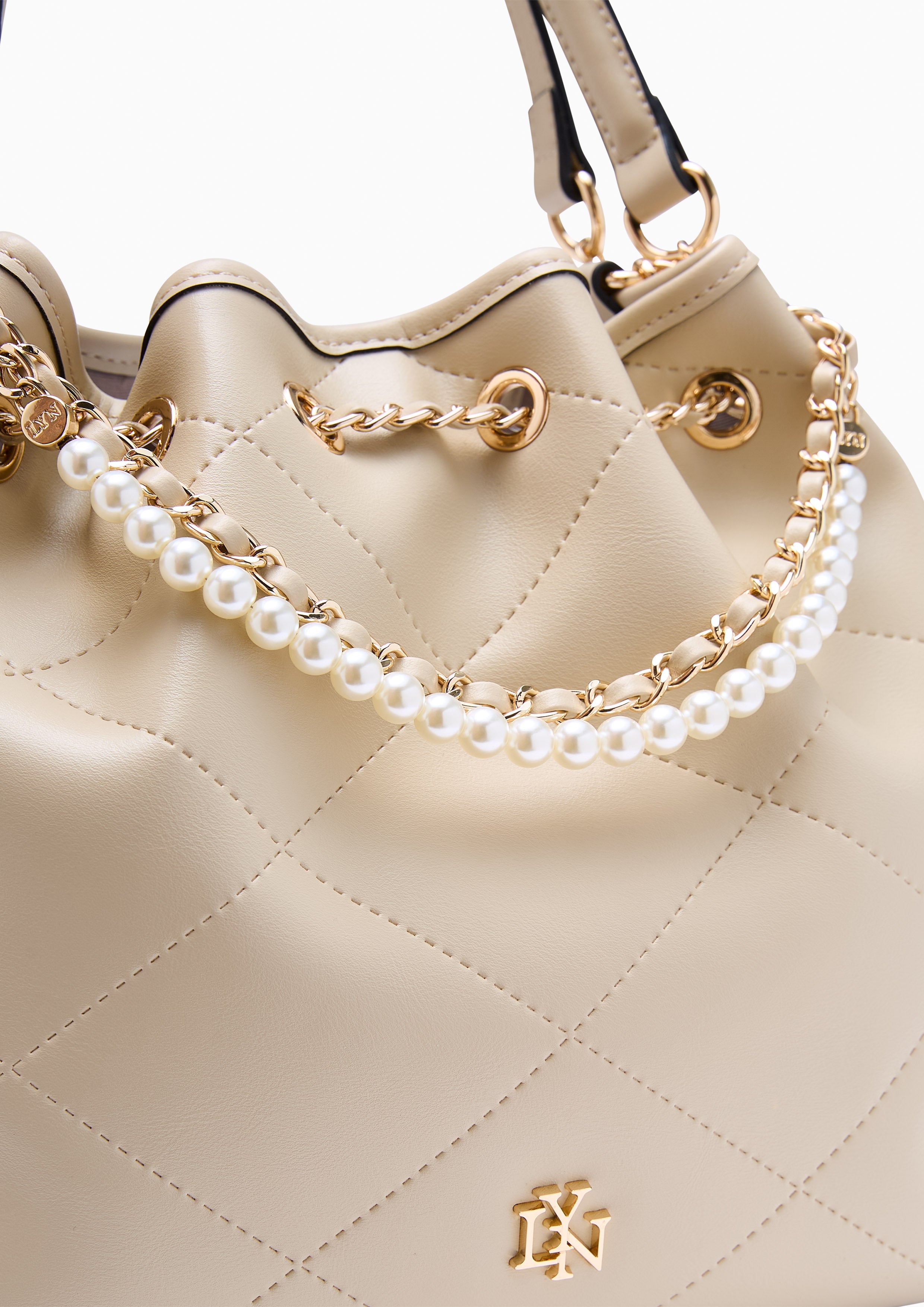 กระเป๋าทรงถัง Ferna M