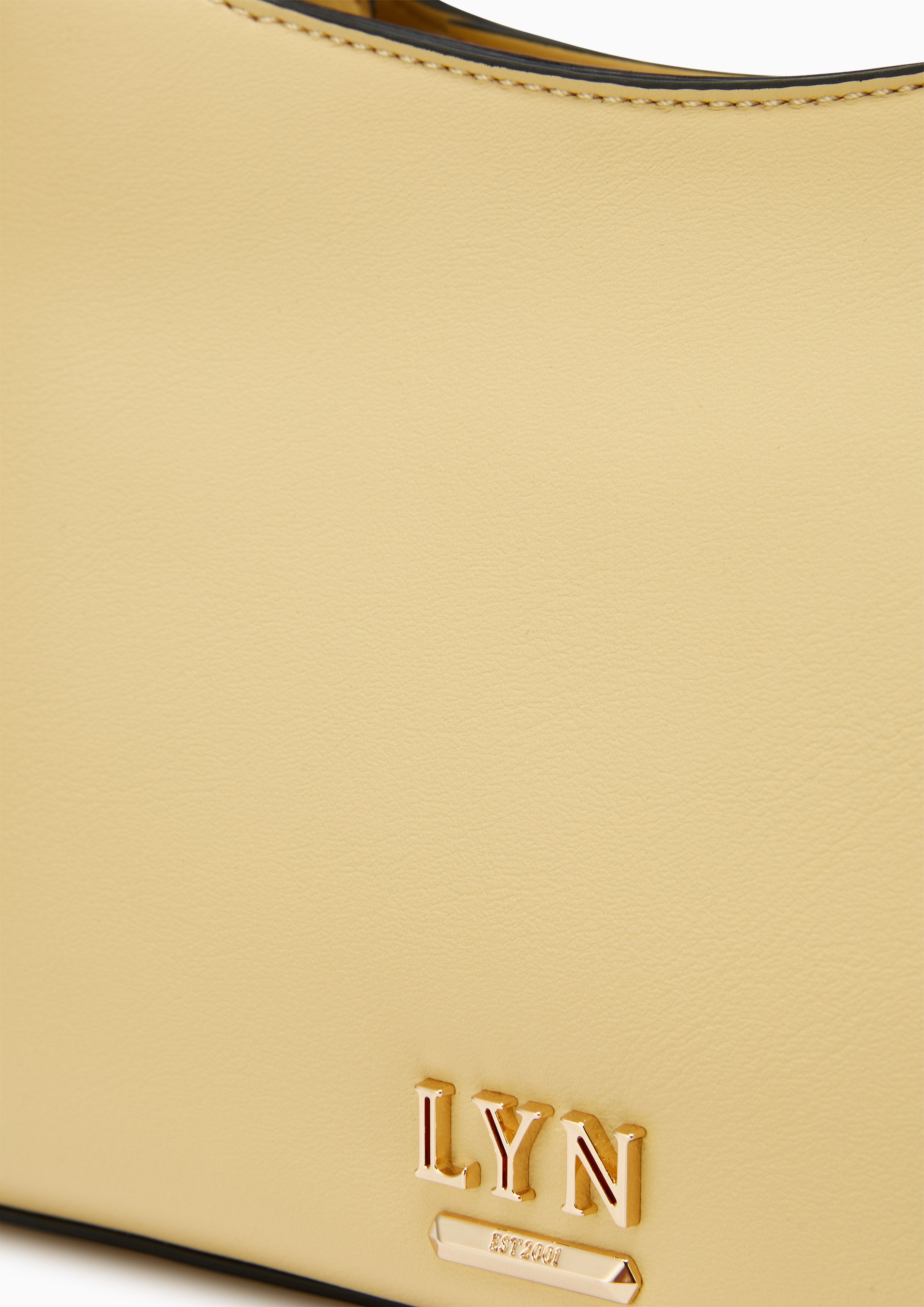 กระเป๋าสะพายข้าง Carrie Shoulder S