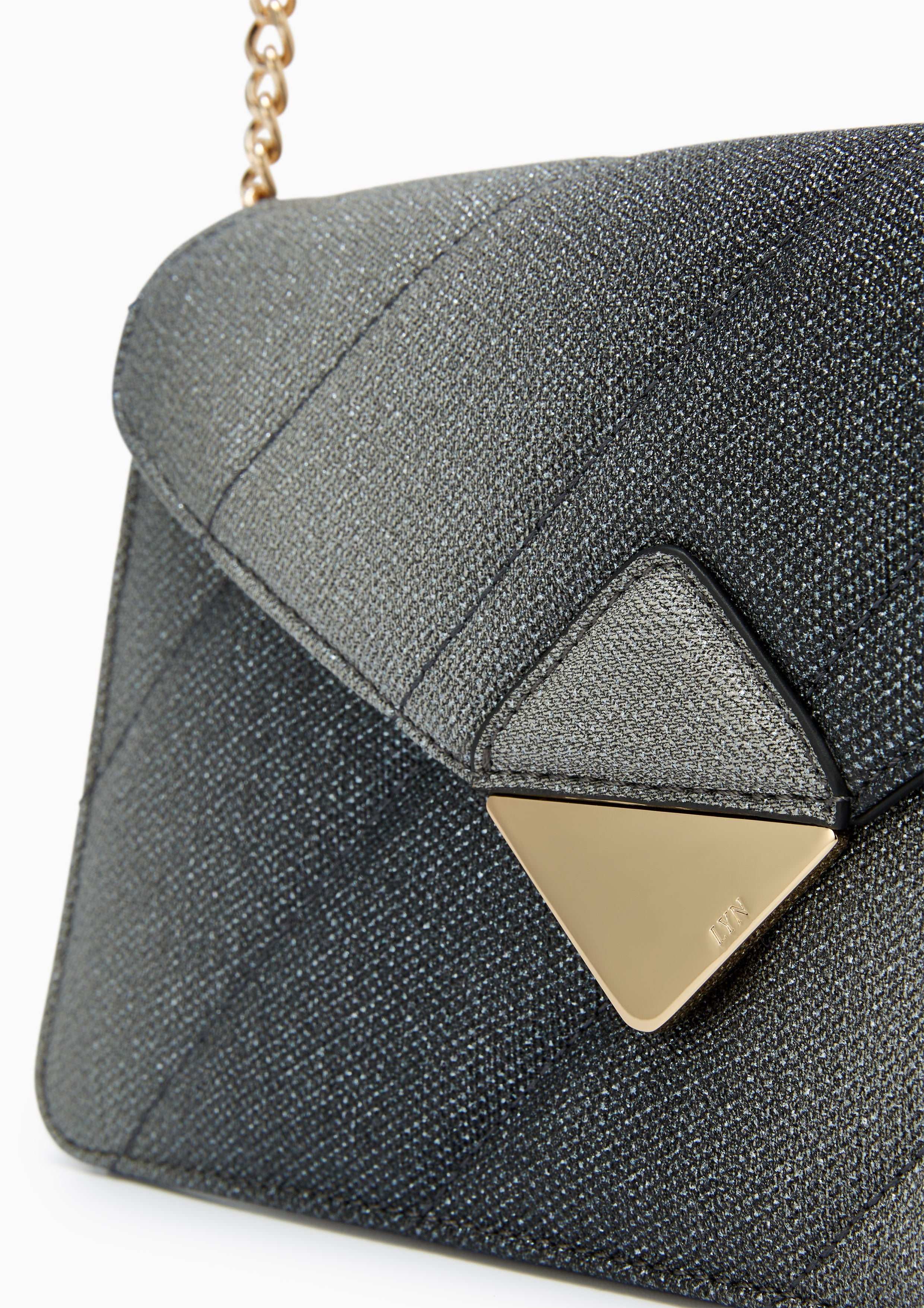 กระเป๋าสะพายข้าง Carrie Crossbody M