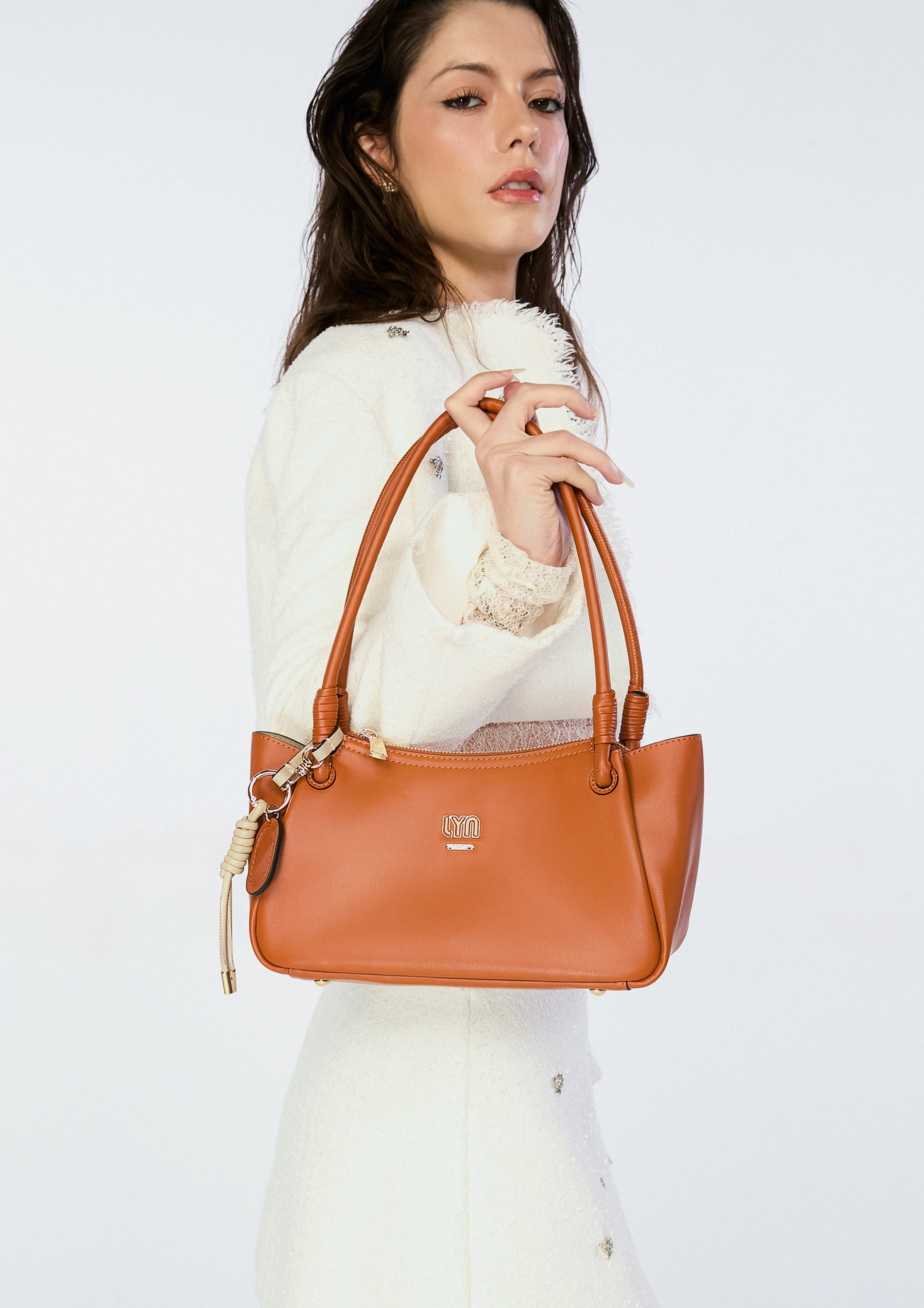 กระเป๋าสะพายไหล่ Kayla M