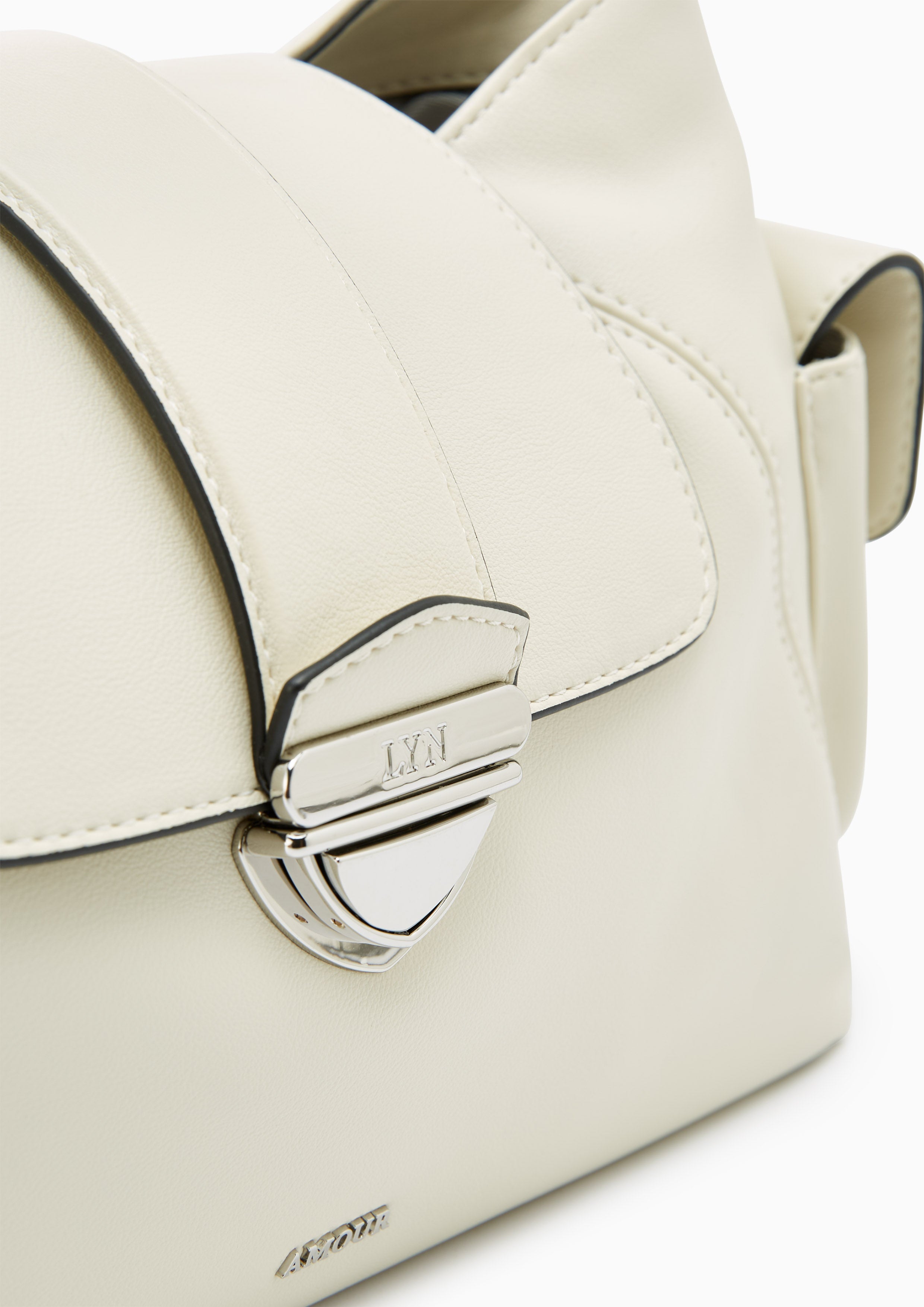 กระเป๋าสะพายไหล่ Riga M