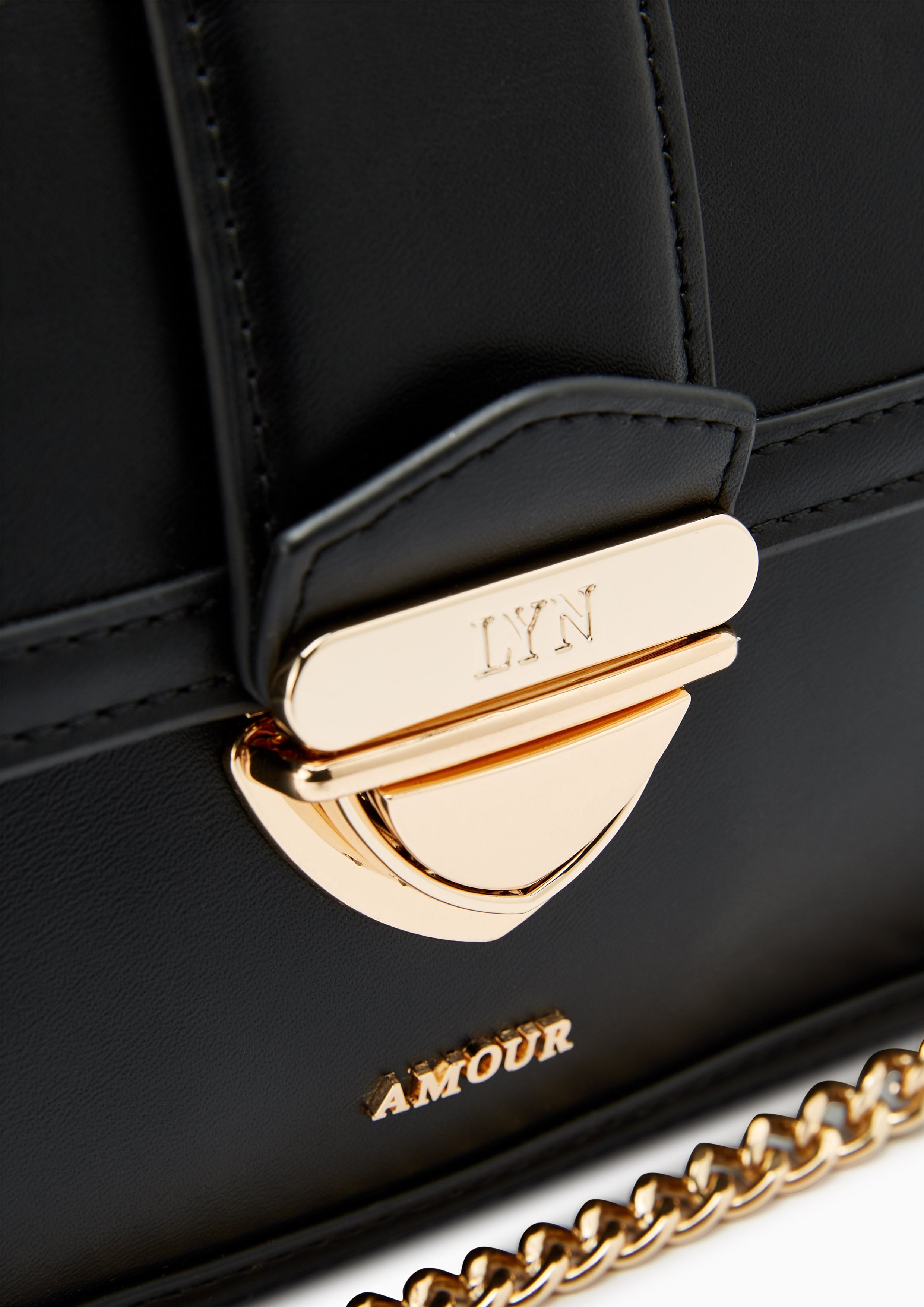 กระเป๋าสะพายไหล่ Riga S