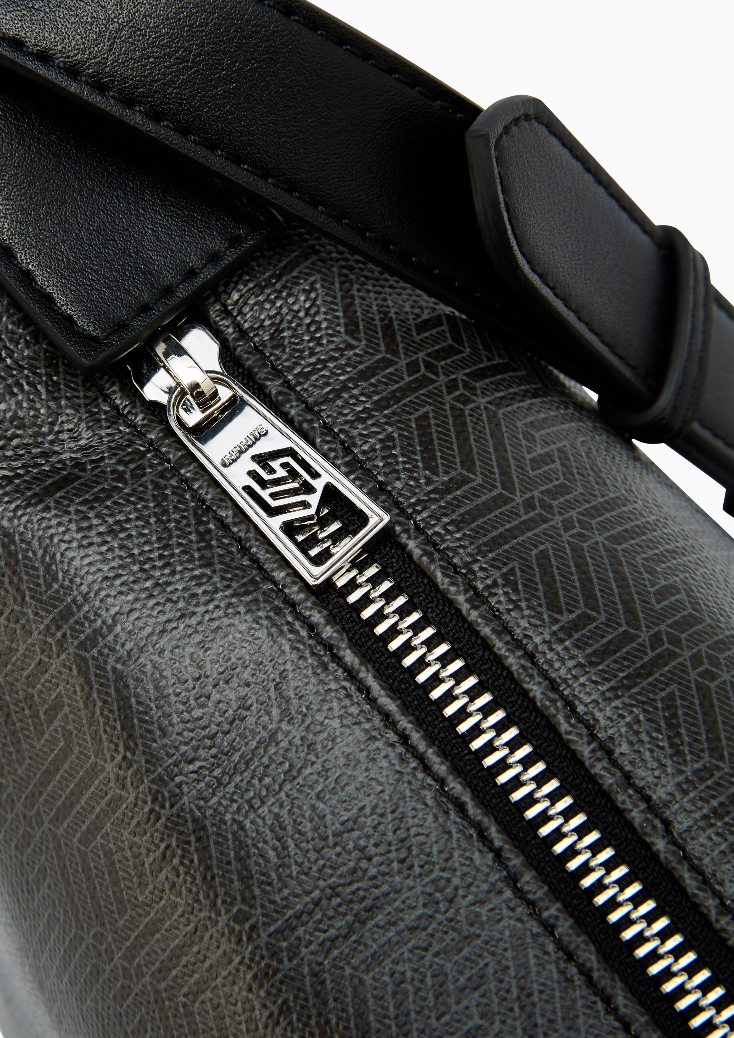 กระเป๋าสะพายข้าง Link